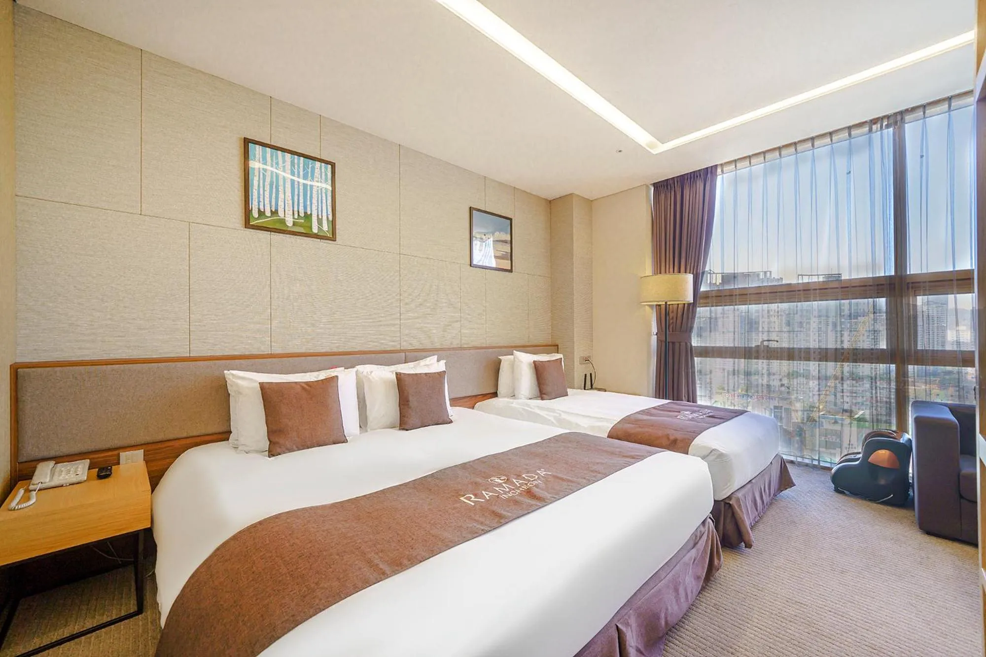 Corner Suite Twin in Ramada by Wyndham Incheon