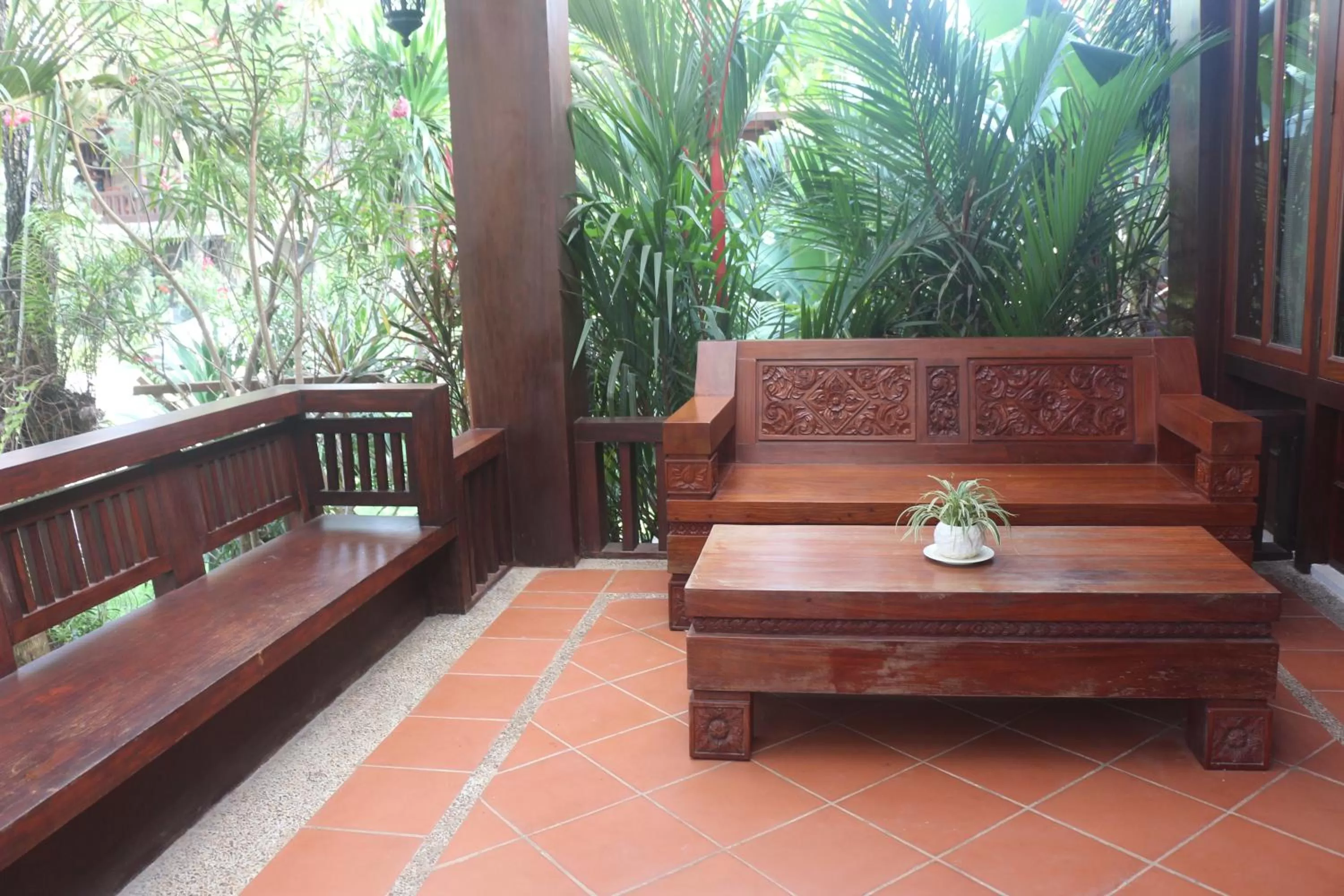Patio in Try Palace Resort-Kep