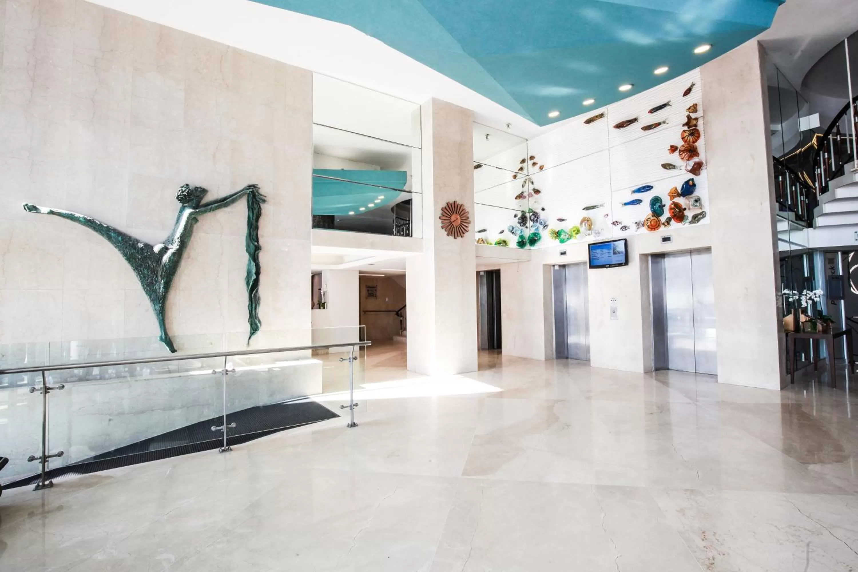 Lobby or reception in Blue Waters Hotel