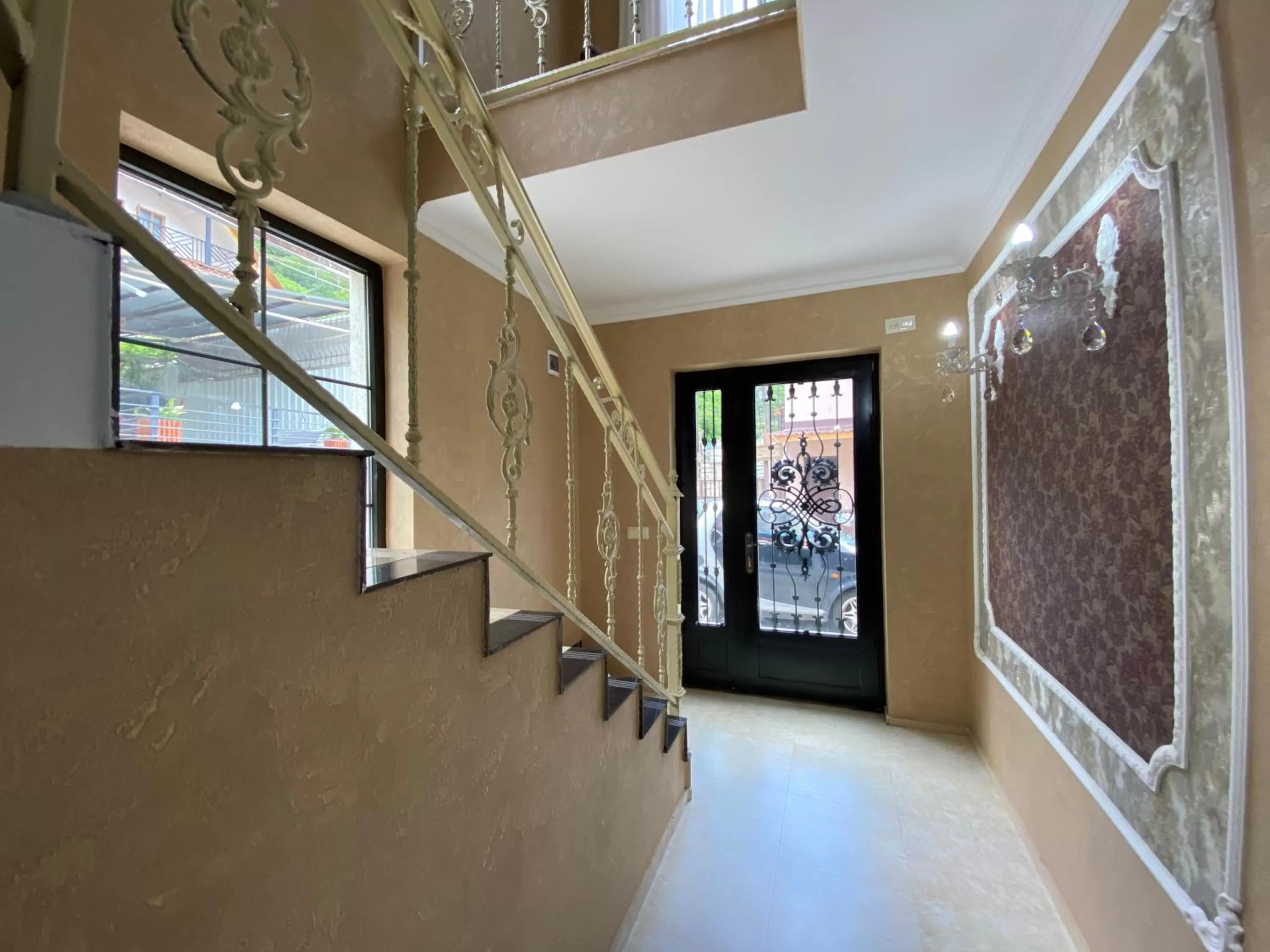 Hotel Sunny Days Borjomi