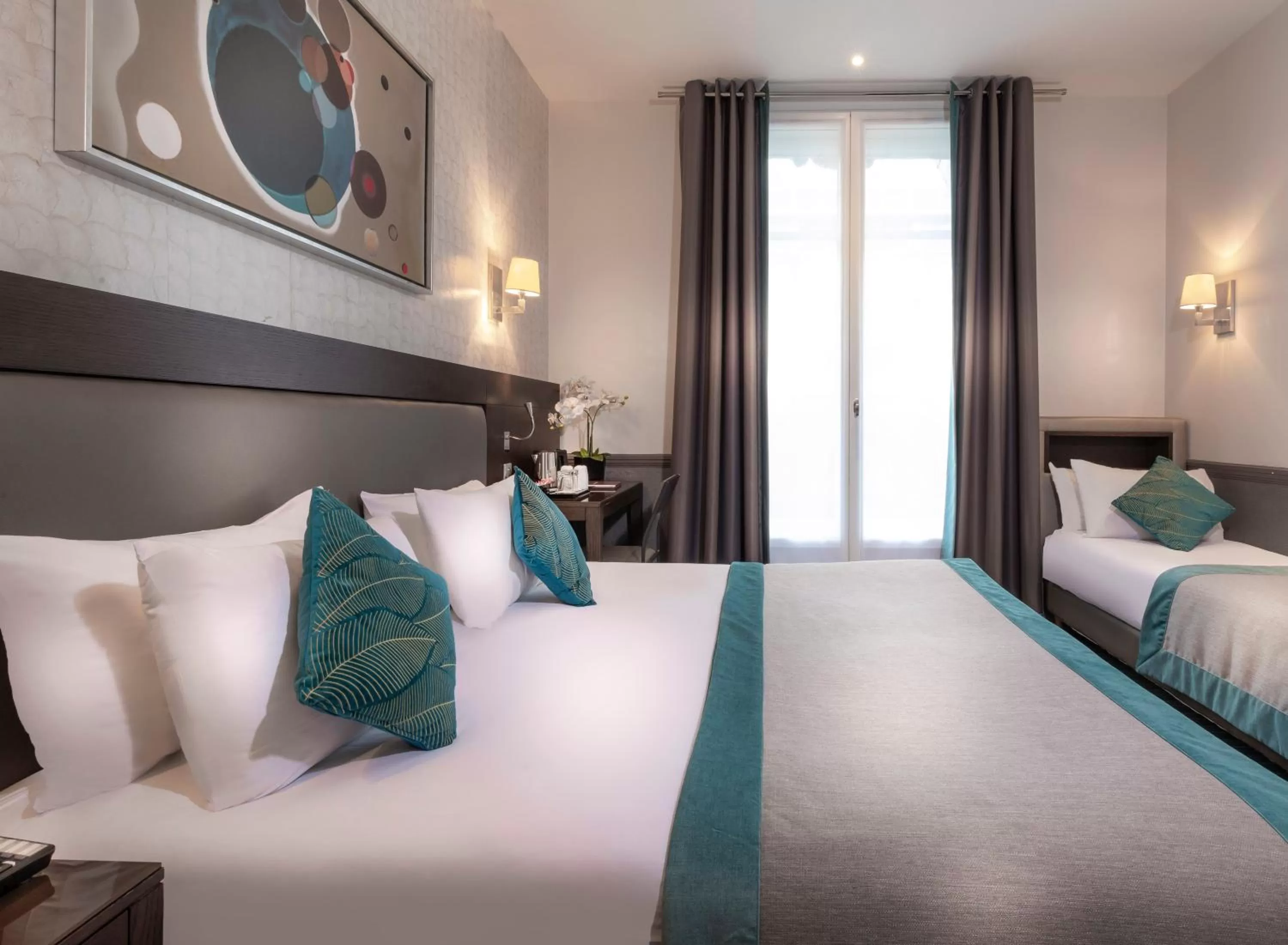 Bed in Elysées Ceramic