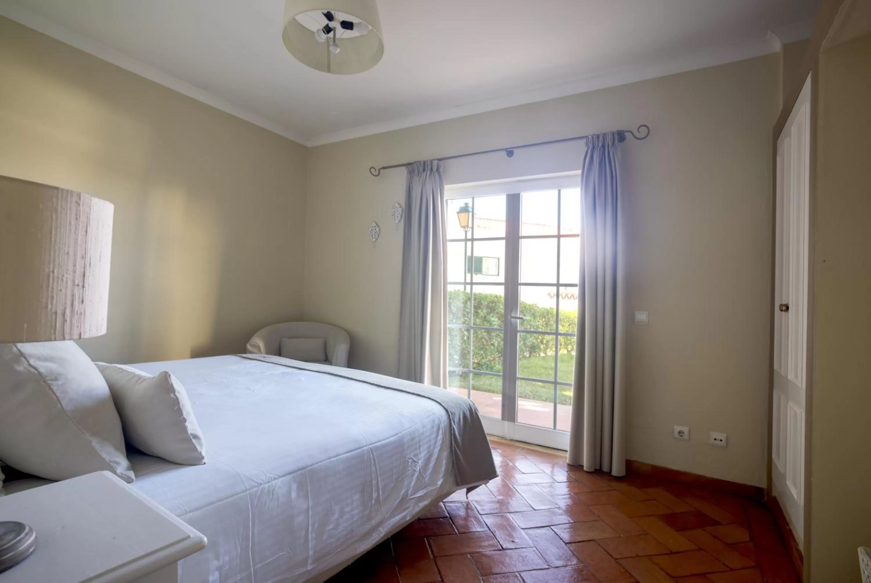 Bedroom, Bed in Cegonha Country Club