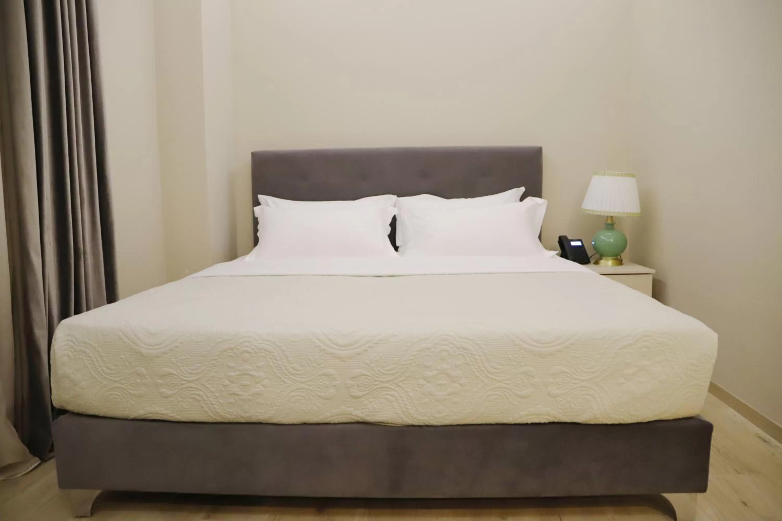 Bed in Hotel Colombo