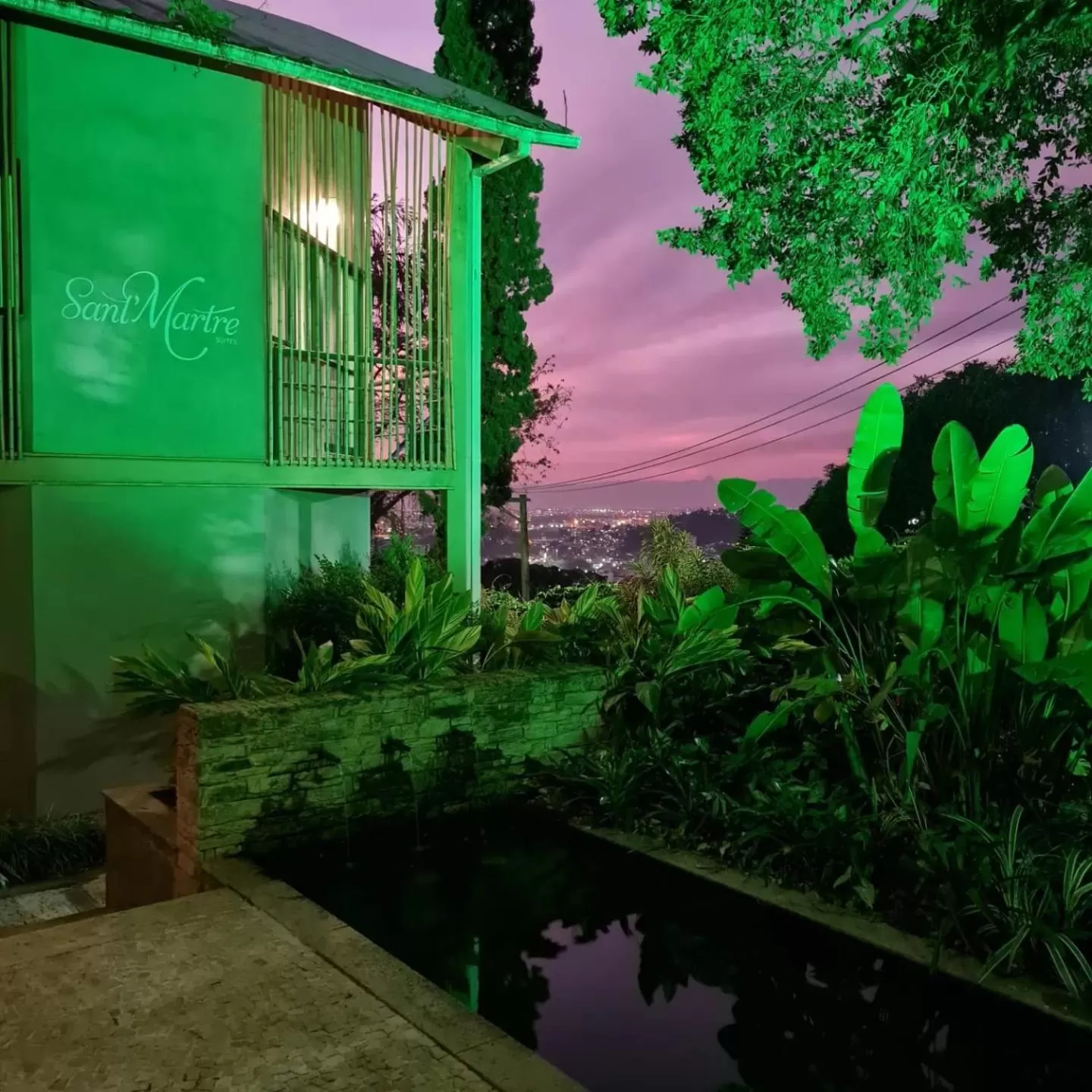 Facade/entrance, Property Building in Sant' Martre
