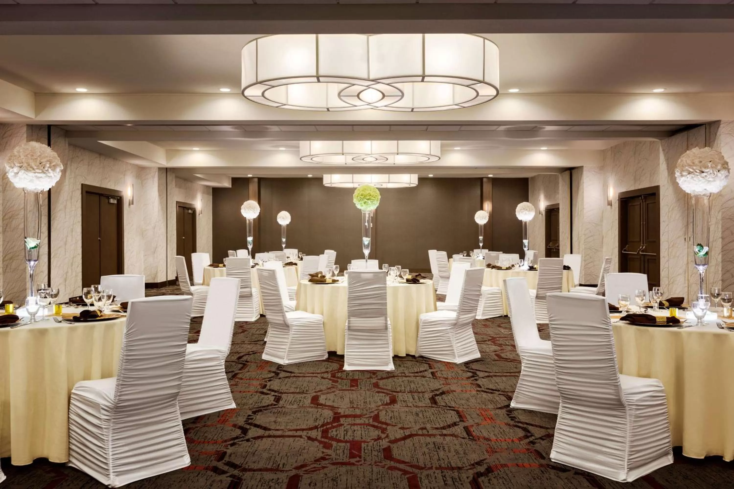 Meeting/conference room in DoubleTree by Hilton Hotel Toronto Airport West