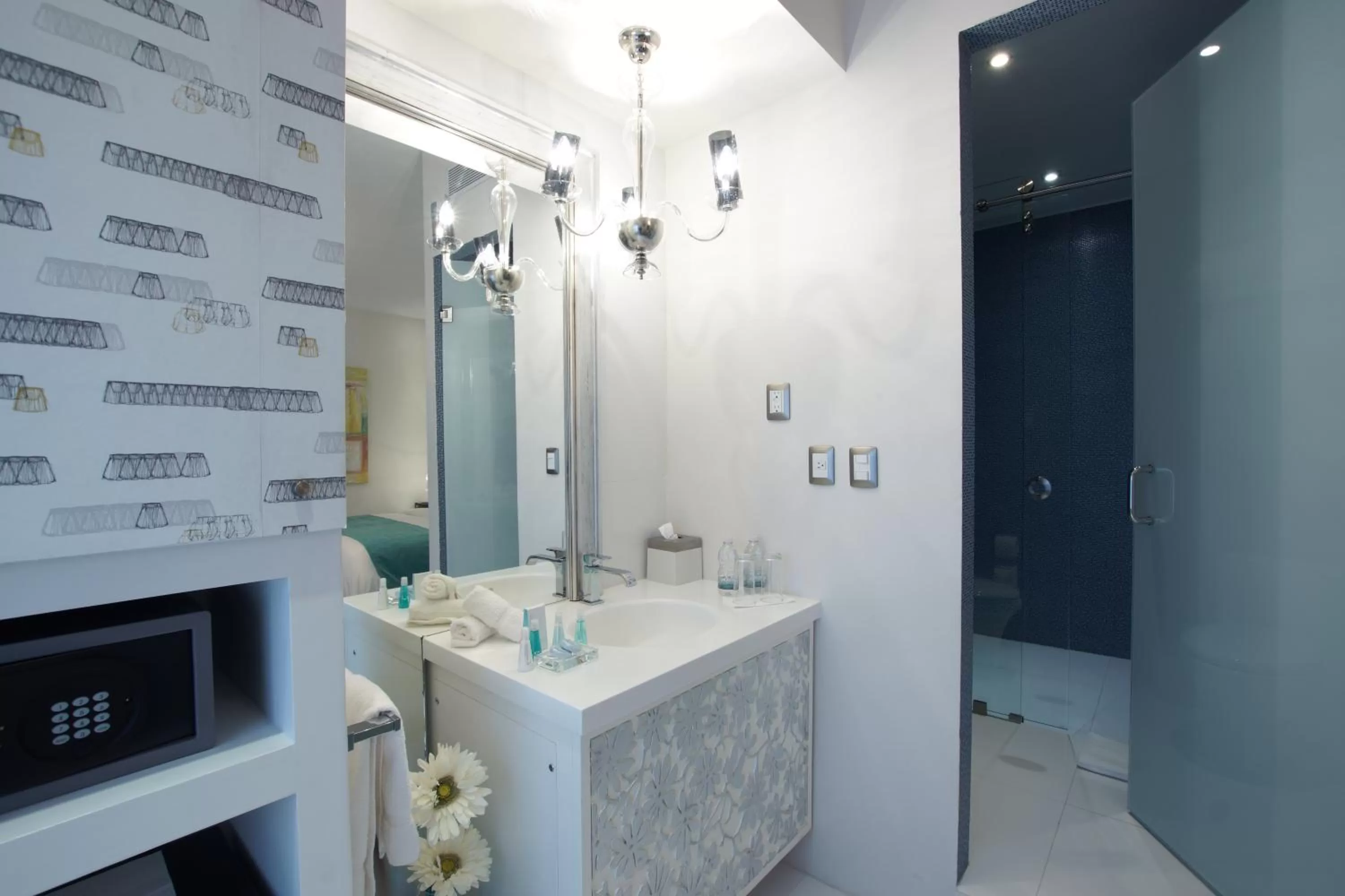 Bathroom in 1850 Hotel Boutique