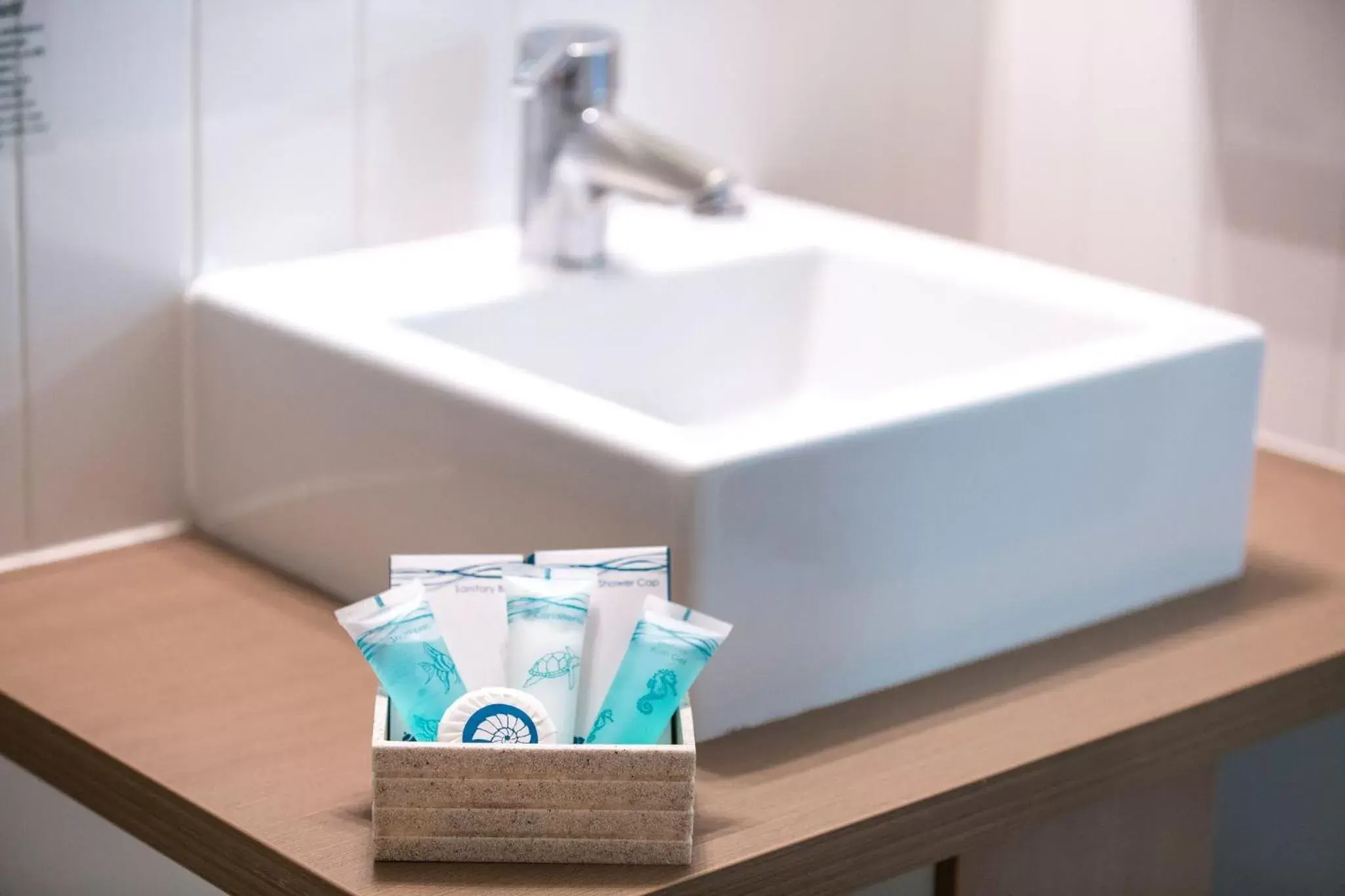 Studio with Twin Beds and Patio - Ground Floor in Manly Marina Cove Motel Studio with Twin Beds and Patio - Ground Floor in Manly Marina Cove Motel