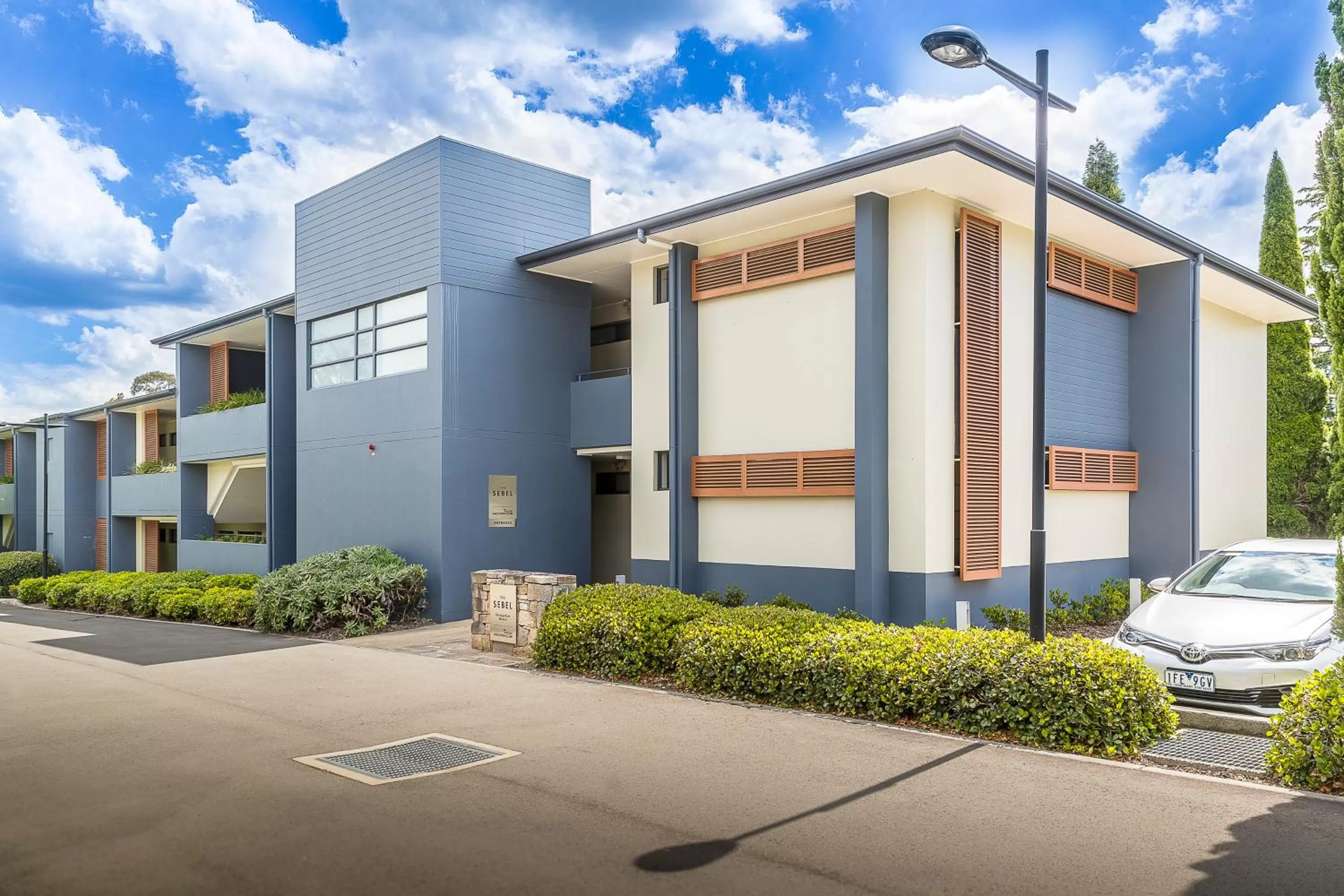 Facade/entrance in The Sebel Bowral Heritage Park