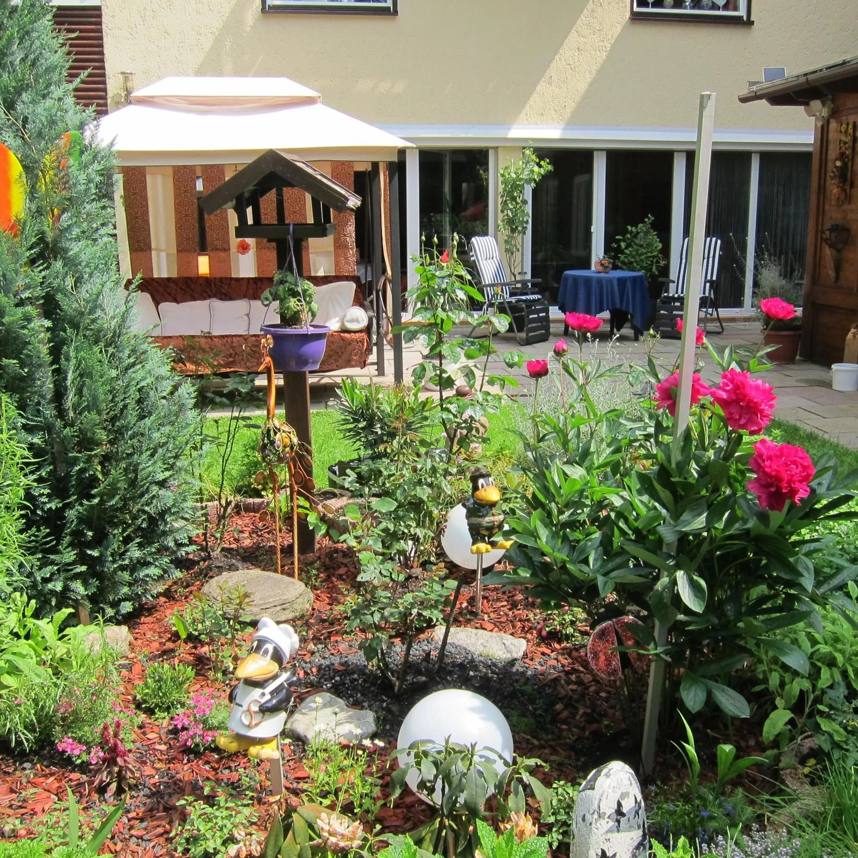 Spring, Patio/Outdoor Area in Hotel Sonnleitn