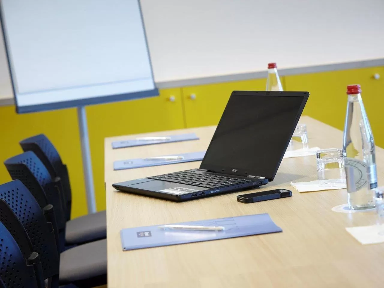 Meeting/conference room in Kyriad Prestige Pau – Palais des Sports