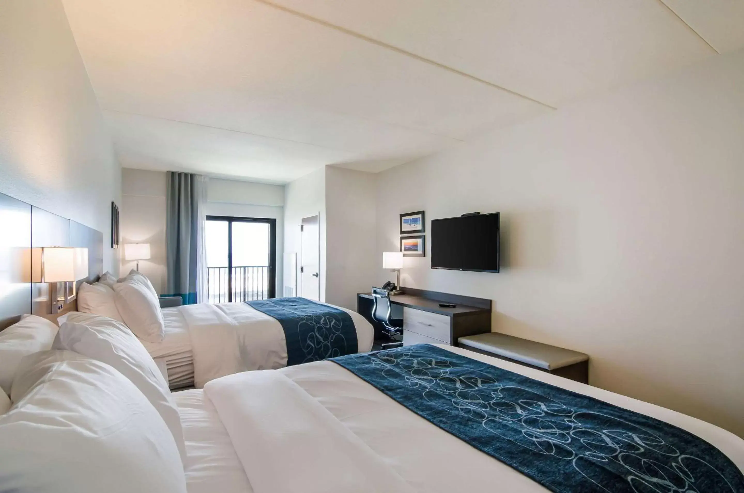 Queen Suite in Comfort Inn & Suites Gulf Shores East Beach near Gulf State Park Queen Suite in Comfort Inn & Suites Gulf Shores East Beach near Gulf State Park