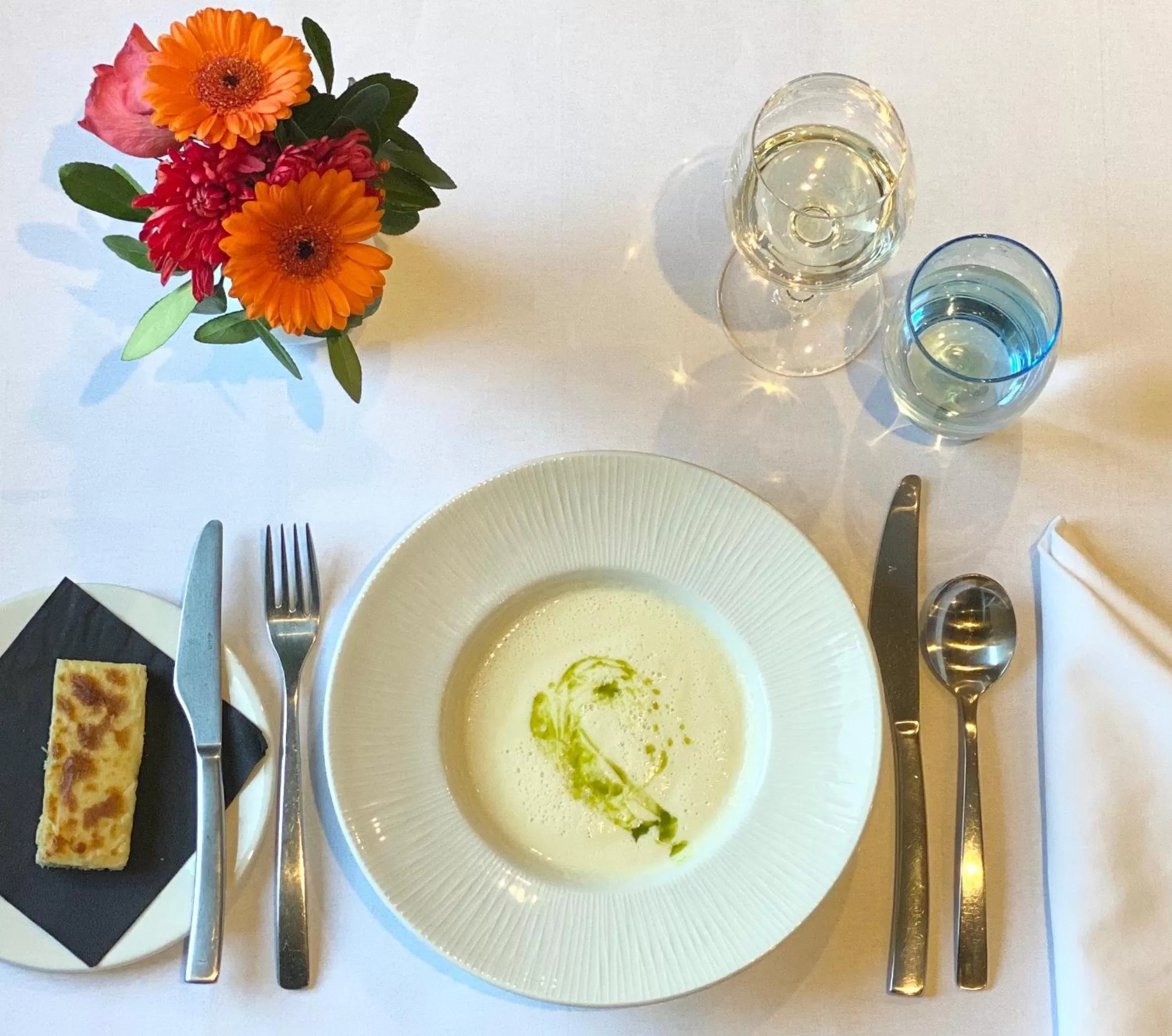 Food in Yarrow Hotel