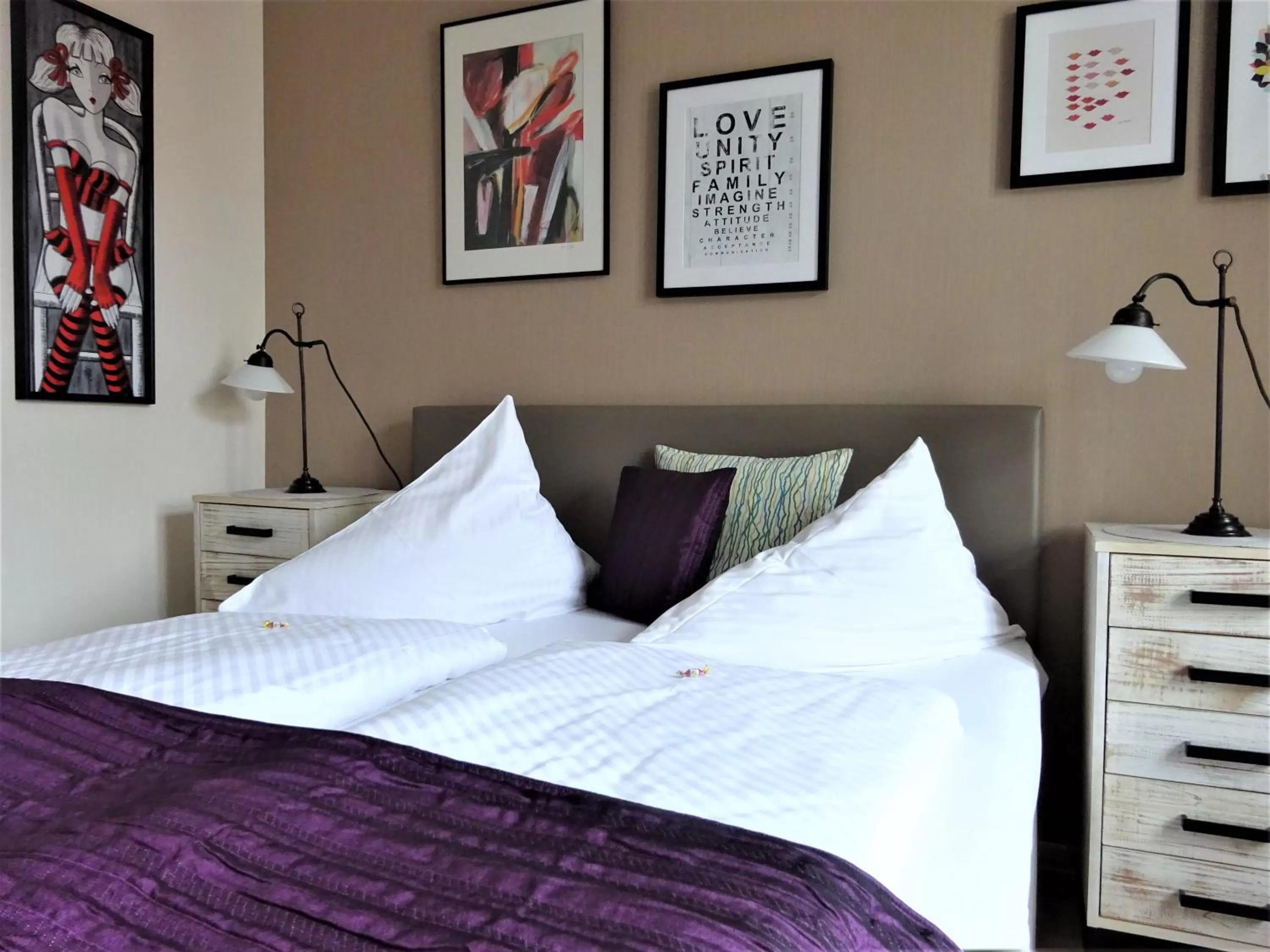 Bed in Pension Zur Fährbrücke