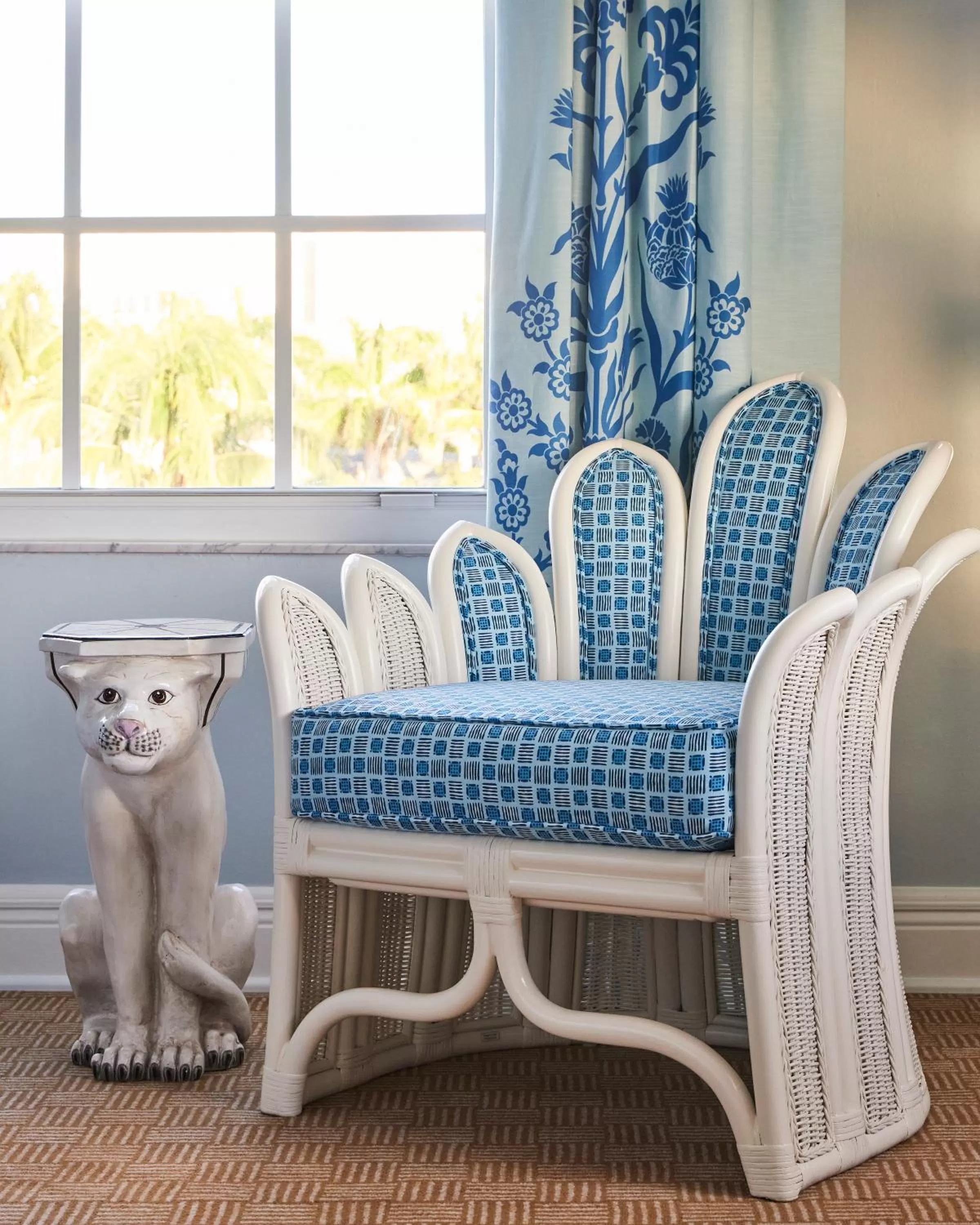 Seating area in The Colony Hotel