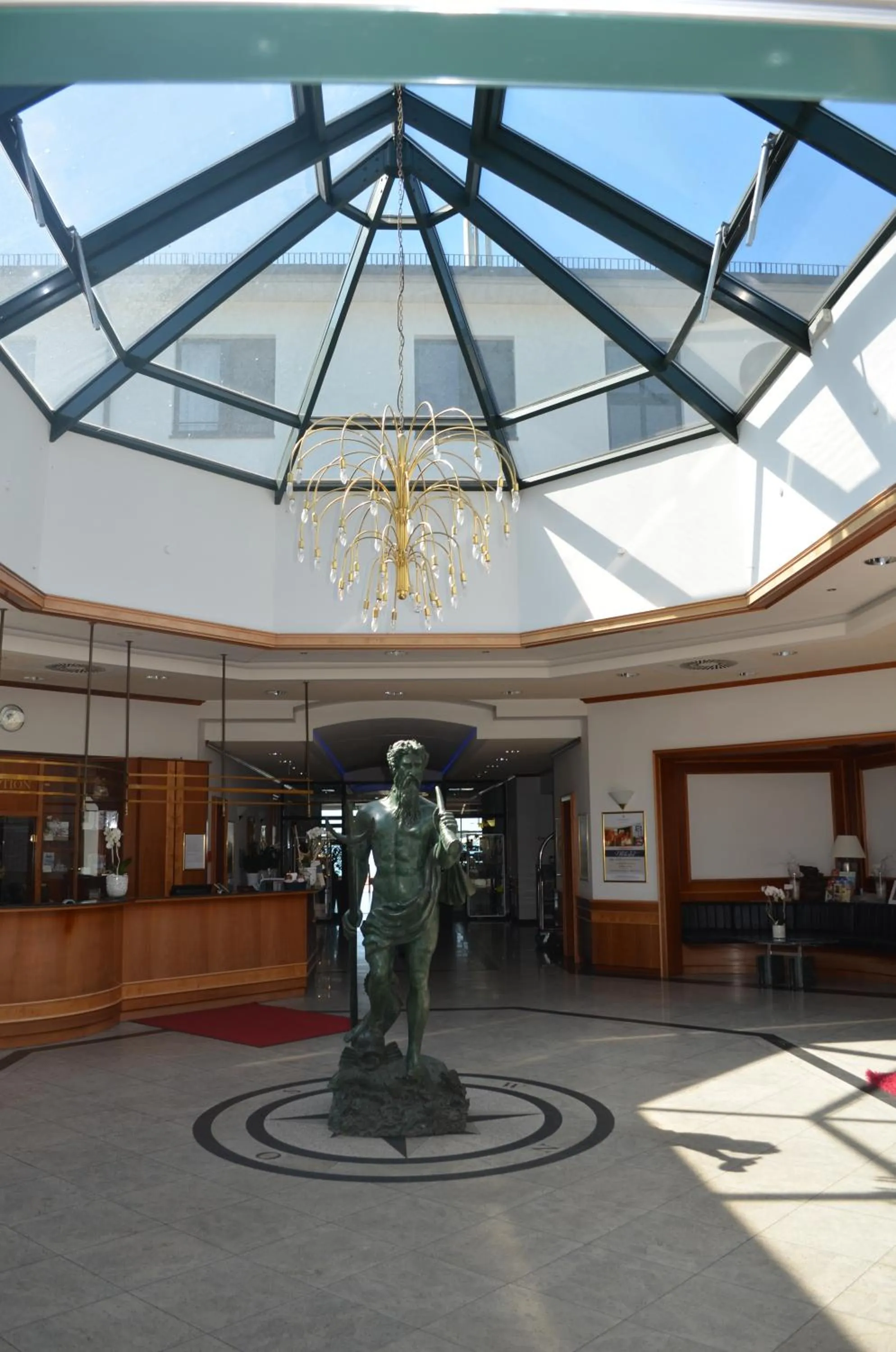 Lobby or reception in Seehotel Berlin-Rangsdorf