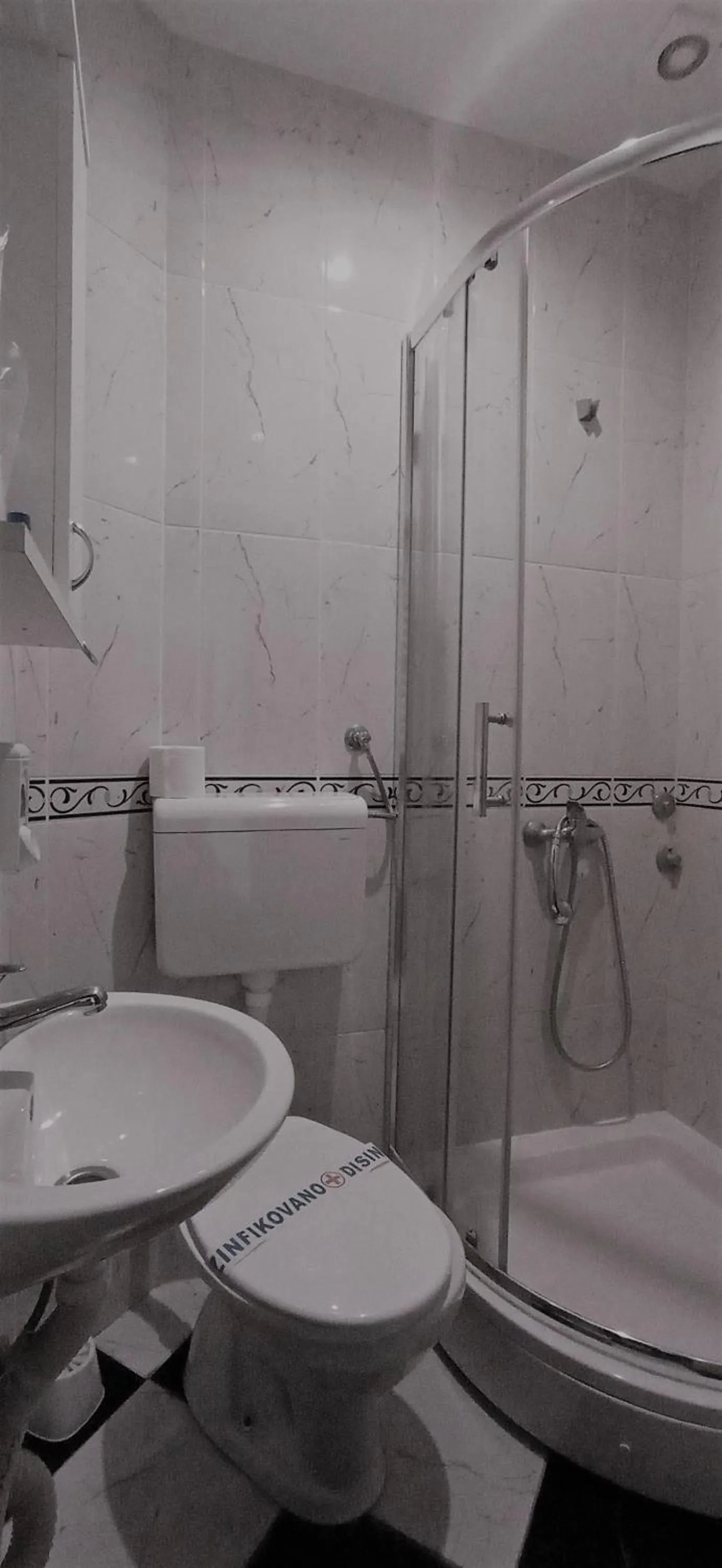 Shower in Hotel Vojvodina