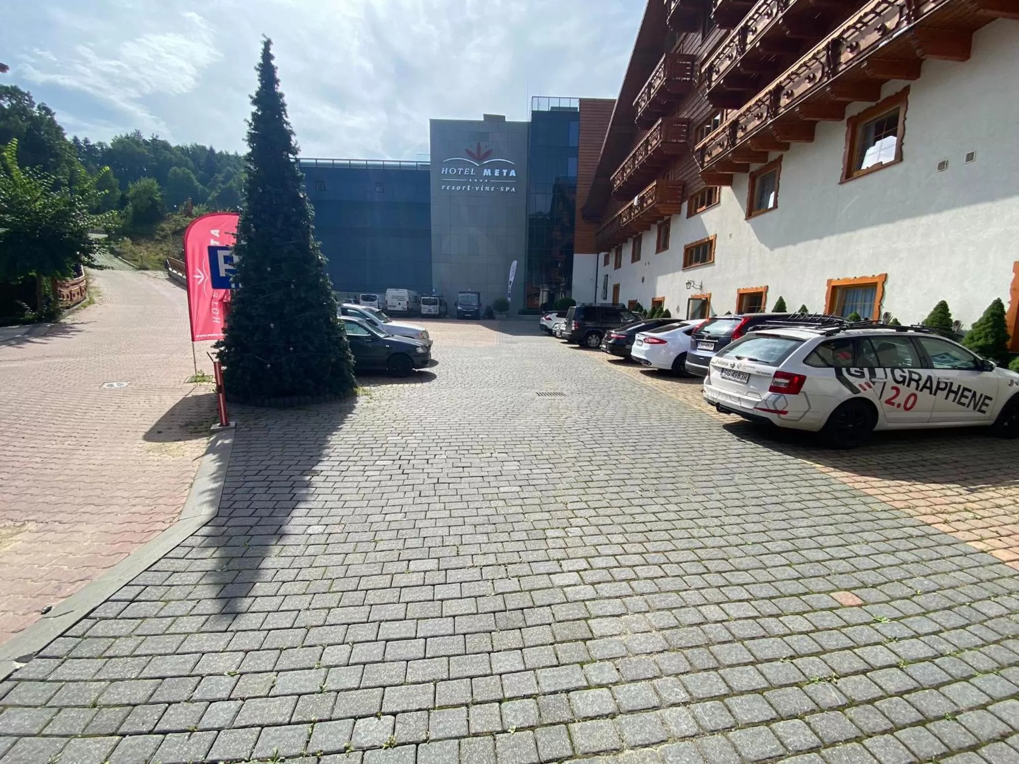 Parking in Hotel META Resort & Vine SPA