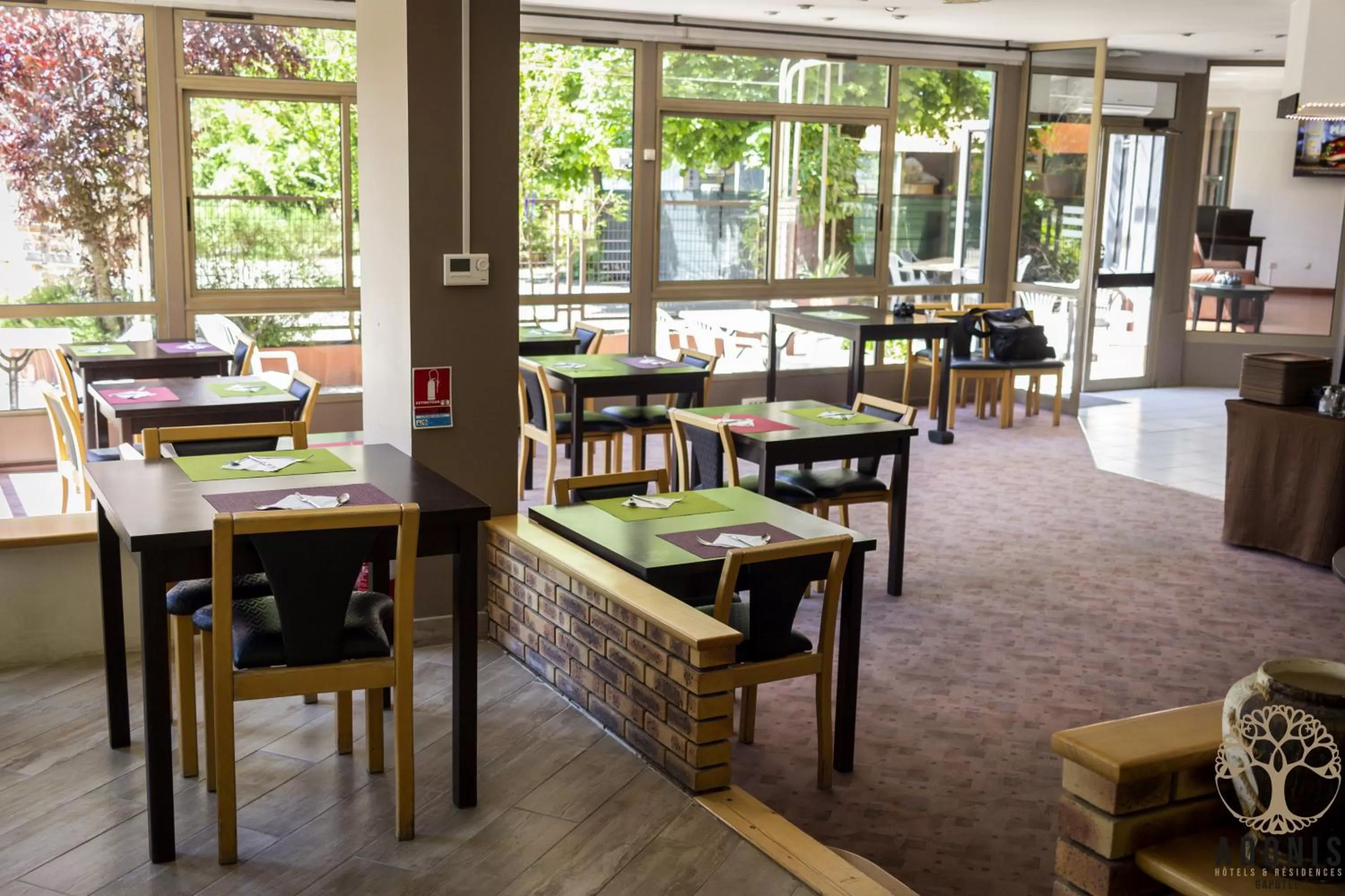 Breakfast in Adonis Gapotel