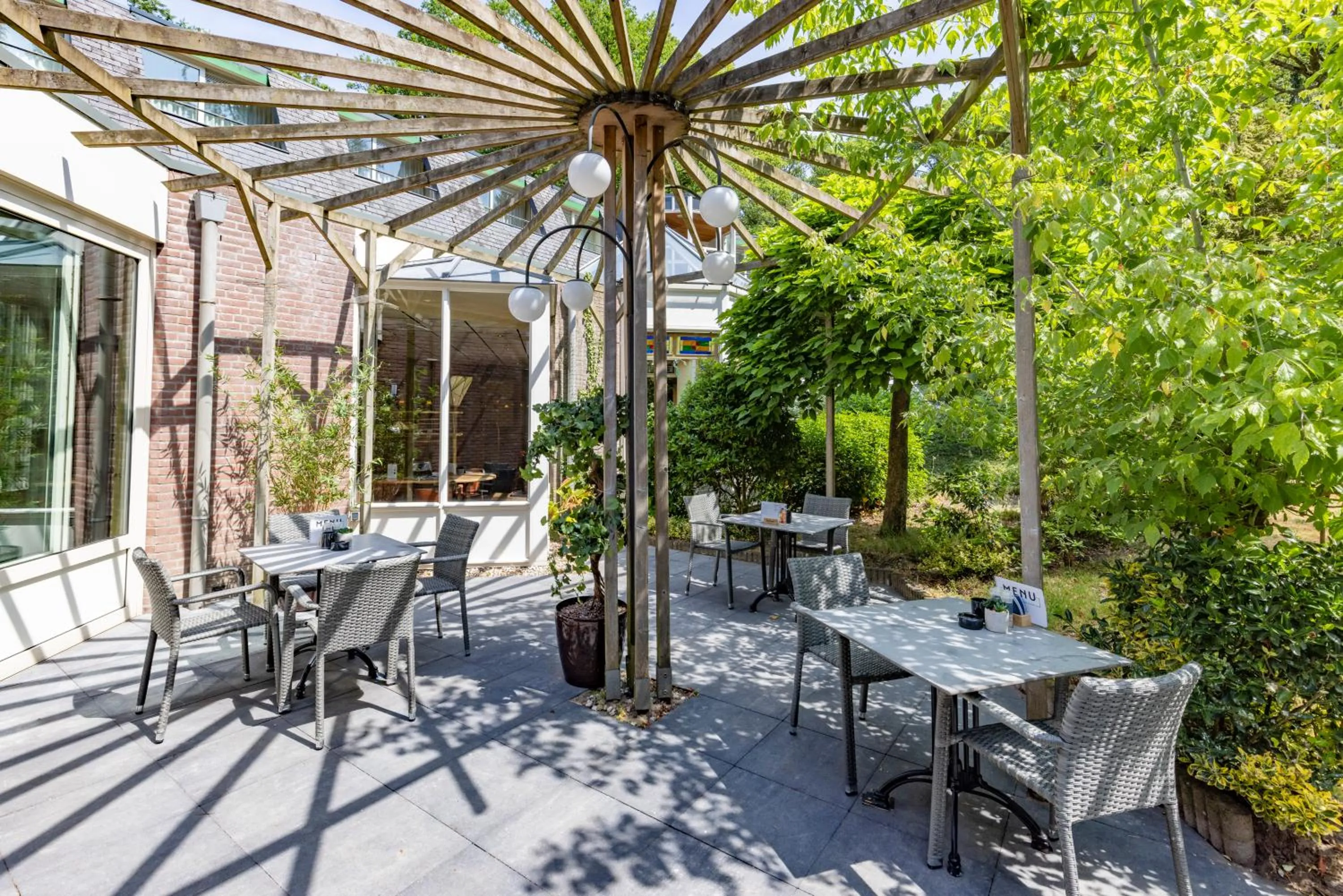 Property building in Fletcher Hotel-Restaurant De Scheperskamp