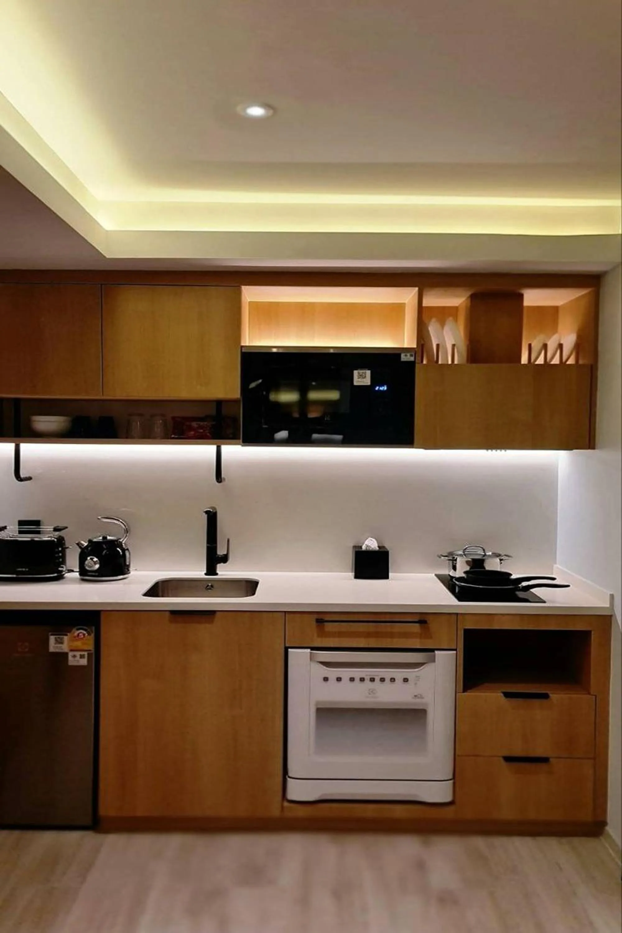 kitchen in The SACHA Apart-Hotel Thonglor