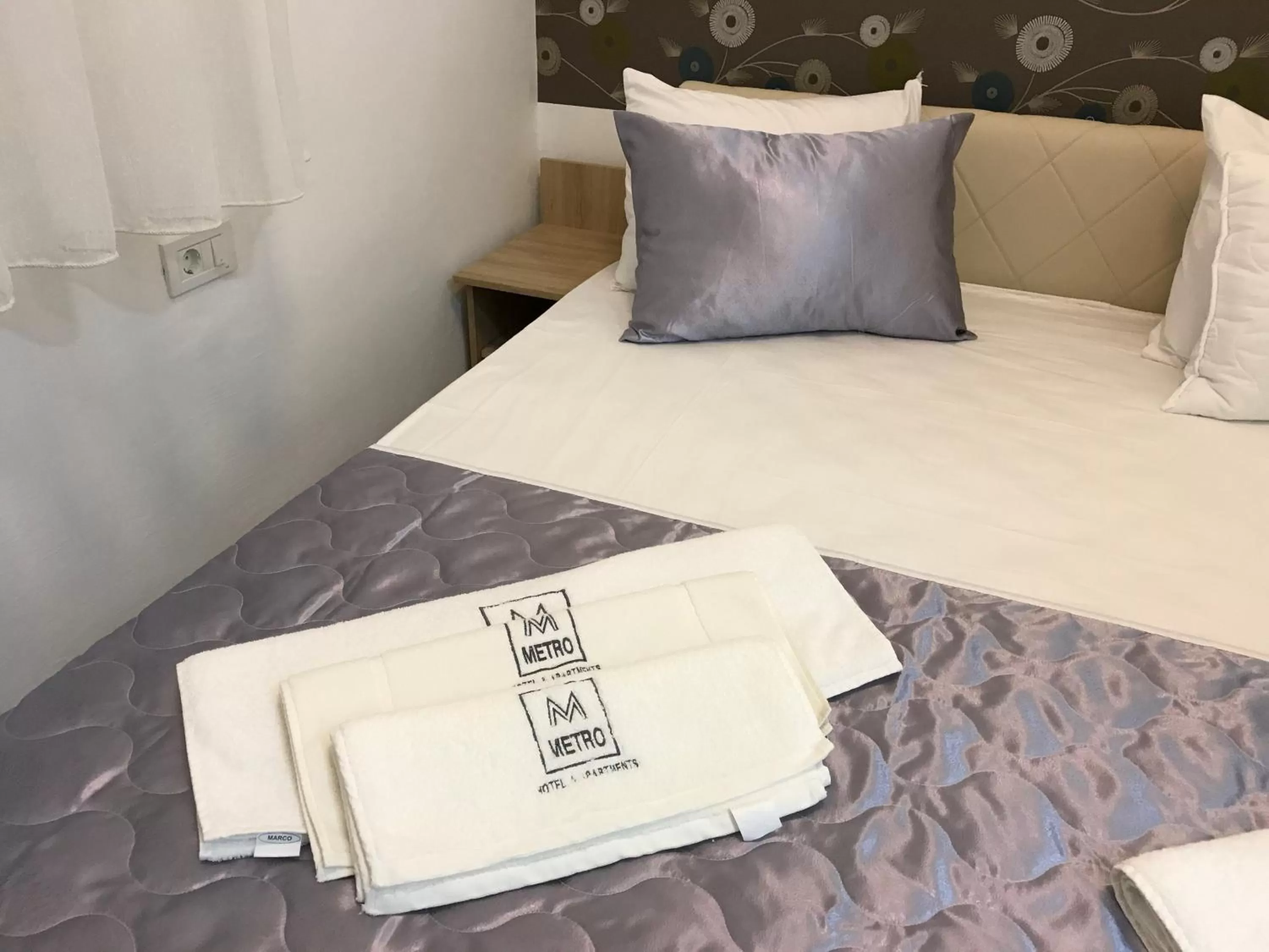 Bedroom, Bed in Villa Nina Hotel & Lounge bar