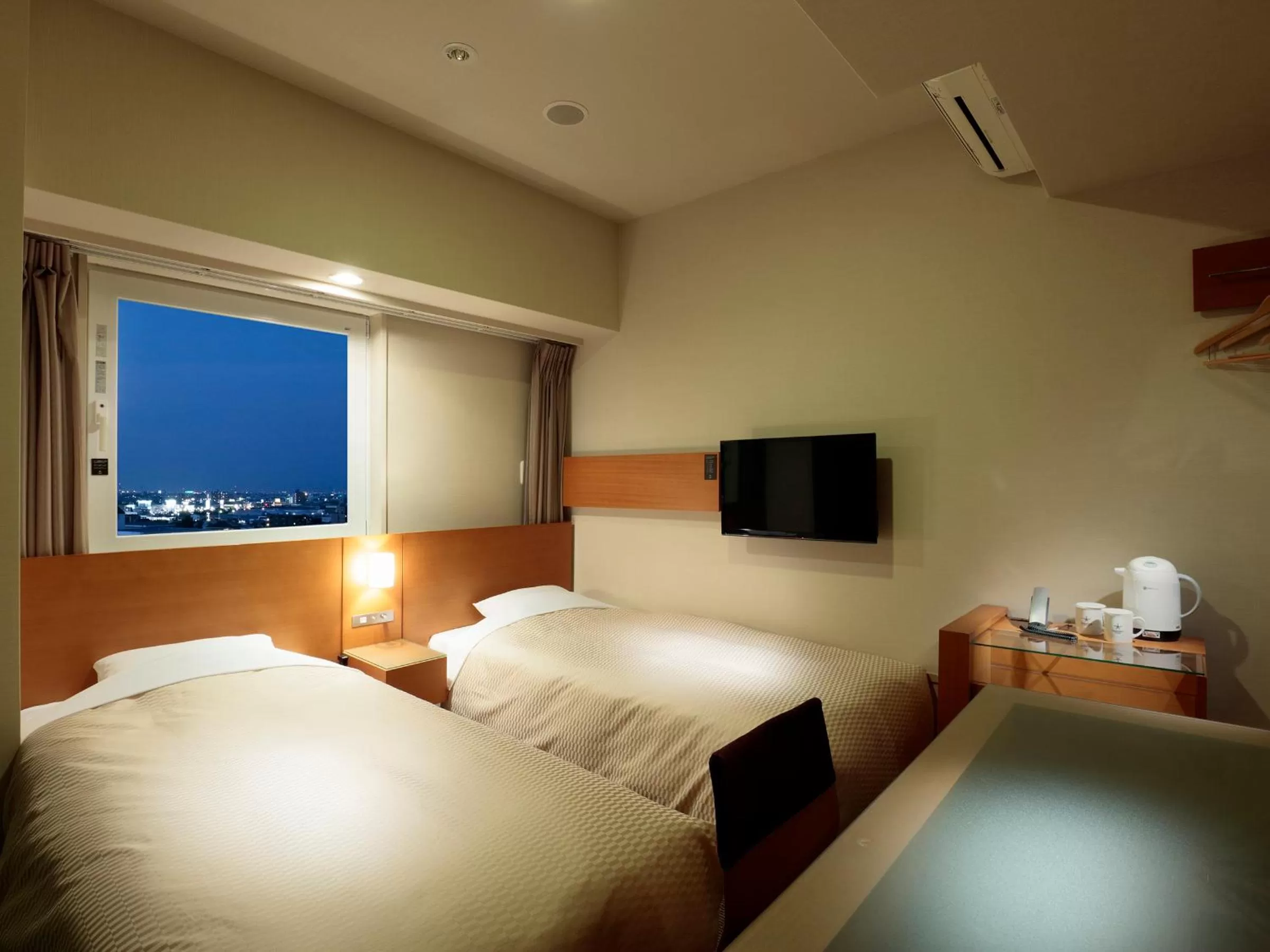 Photo of the whole room, Bed in Candeo Hotels Handa