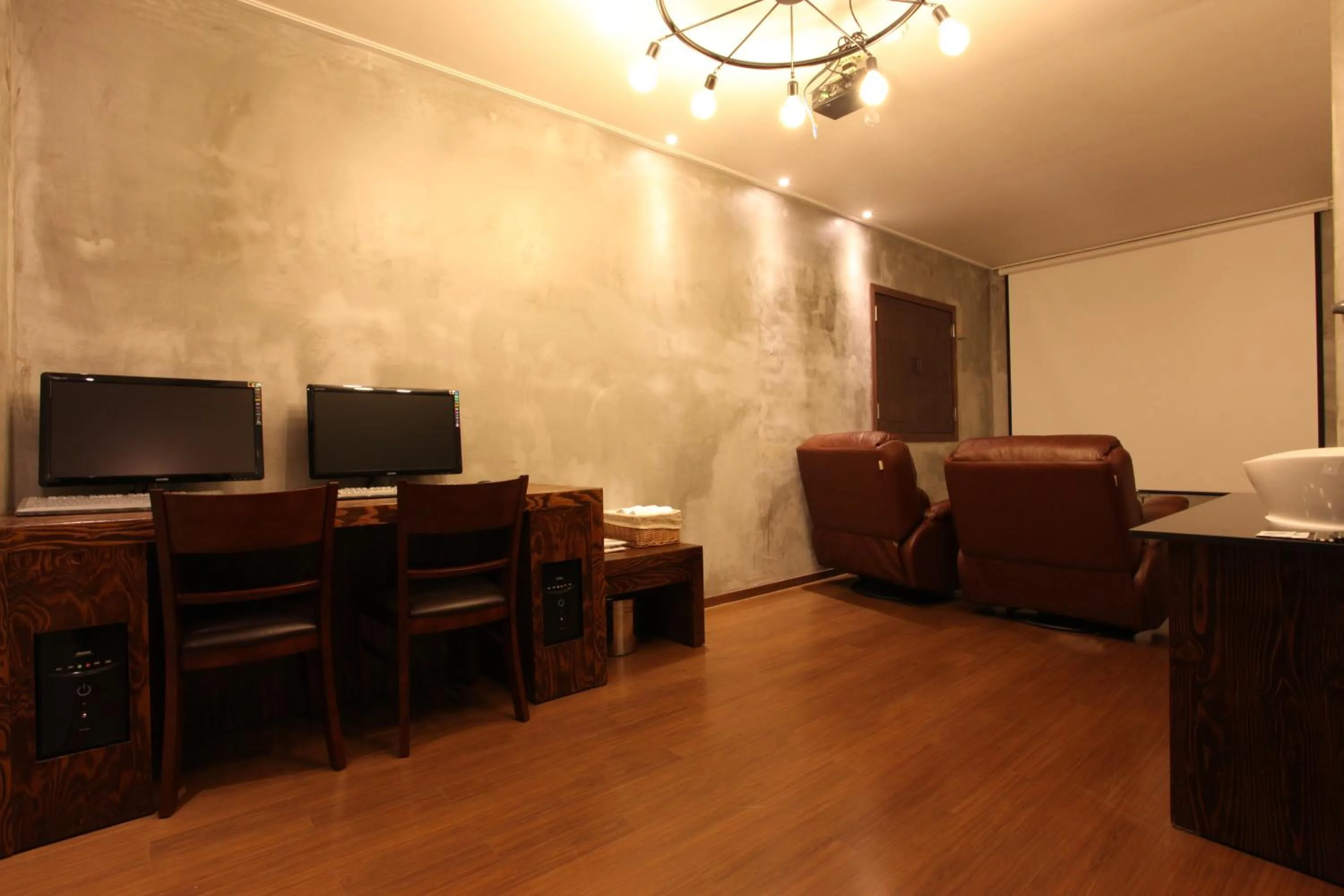 Photo of the whole room in ZIP Hotel