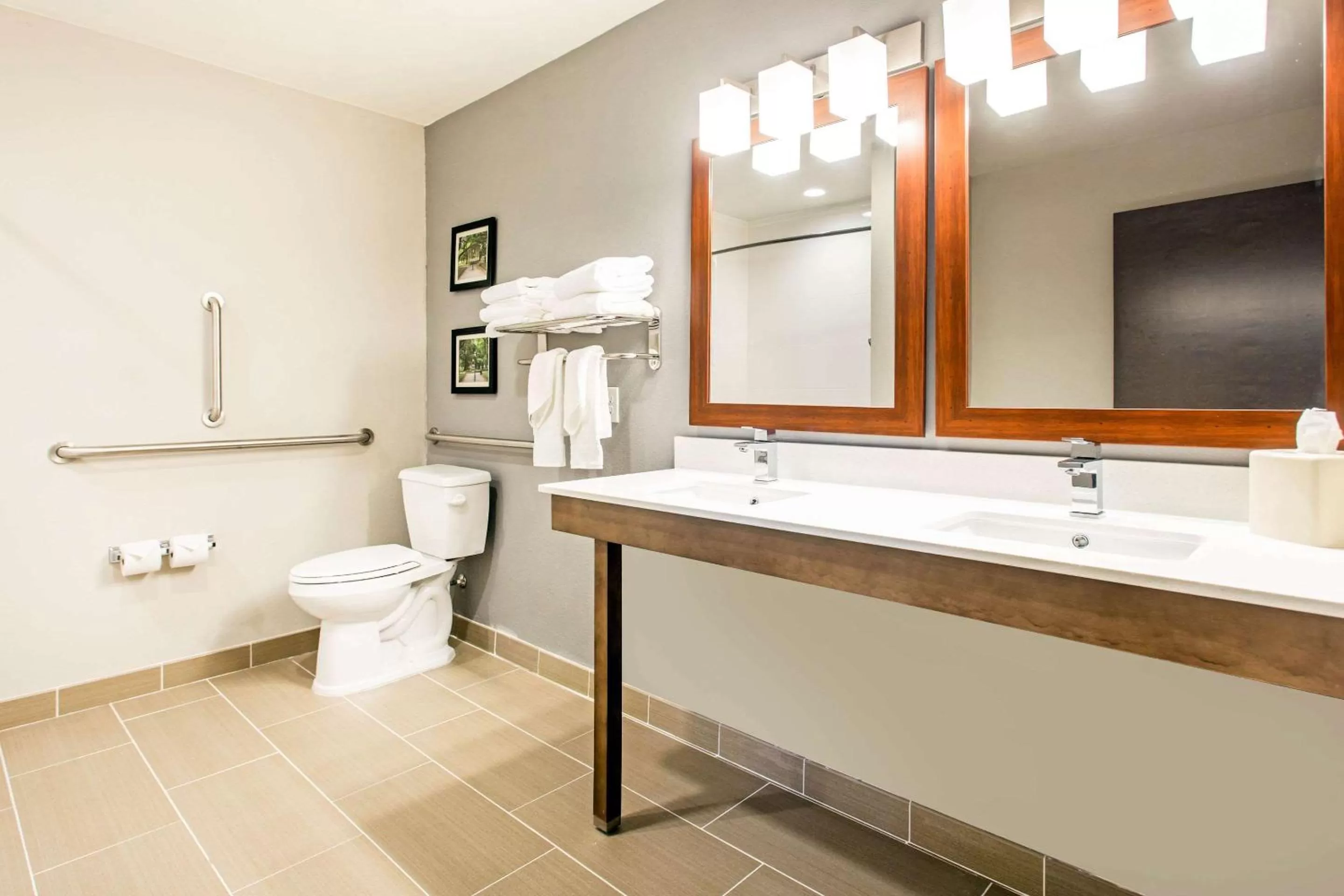 Bathroom in Comfort Suites North Charleston - Ashley Phosphate