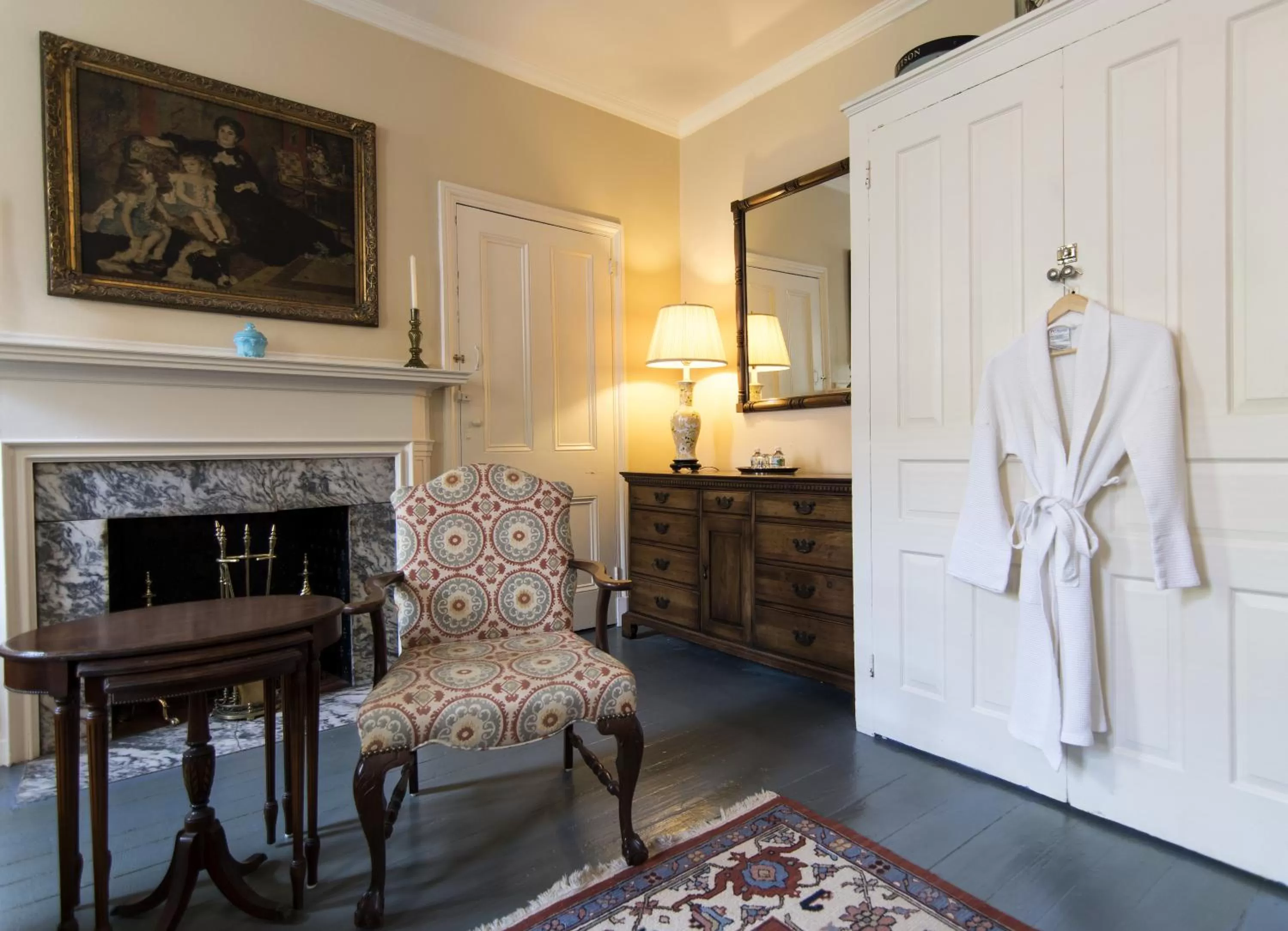 Seating area in La Reserve Bed and Breakfast