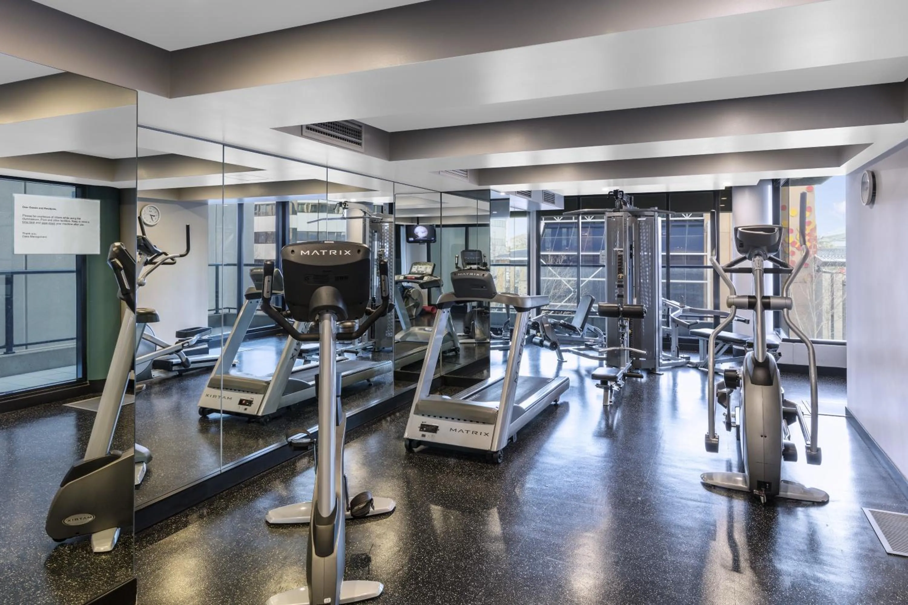 Fitness centre/facilities in Oaks Adelaide Horizons Suites