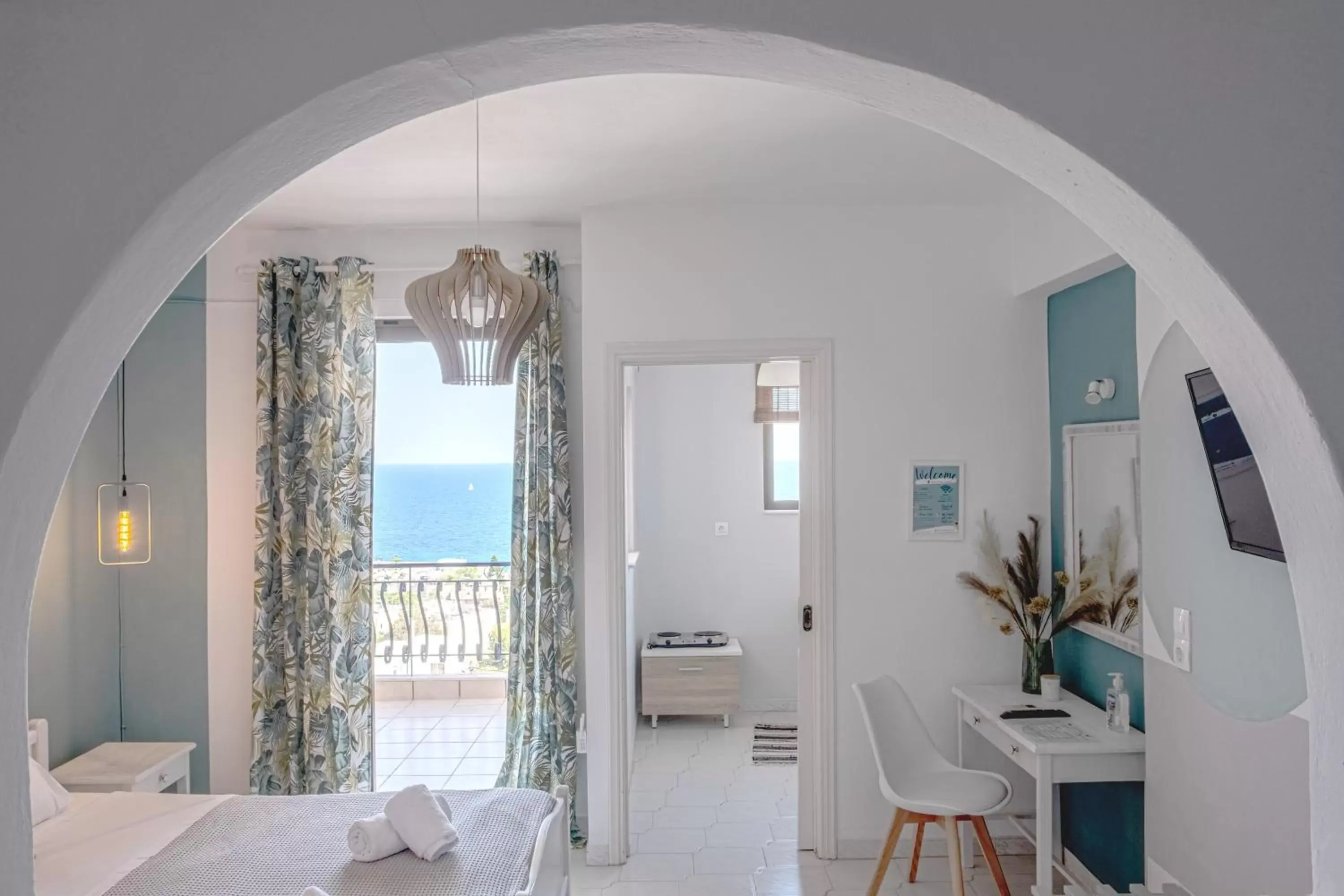 Deluxe Double or Twin Room - Upper Floor in Pefkides Aegina Boutique Apartments Deluxe Double or Twin Room - Upper Floor in Pefkides Aegina Boutique Apartments