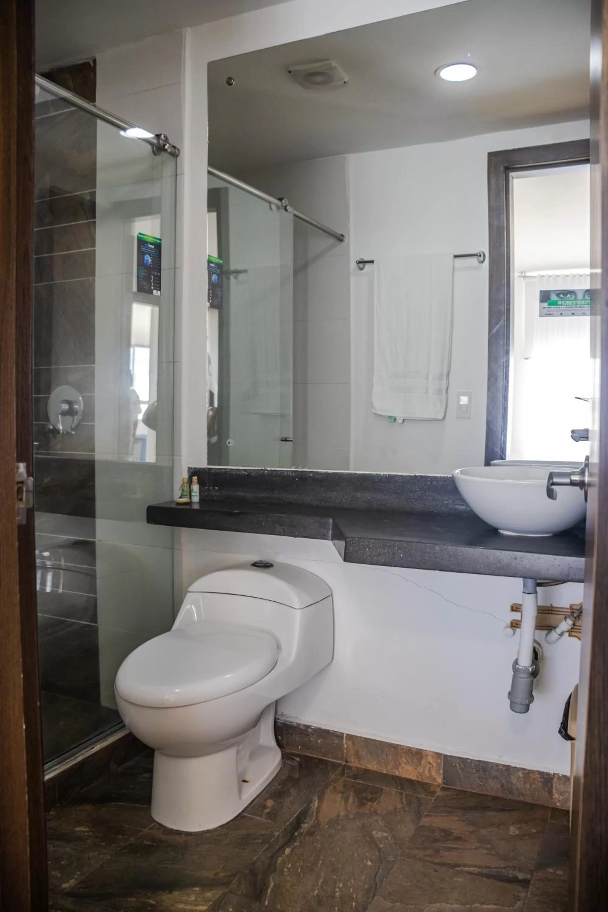 Shower, Bathroom in Nogal Suite Hotel Ipiales