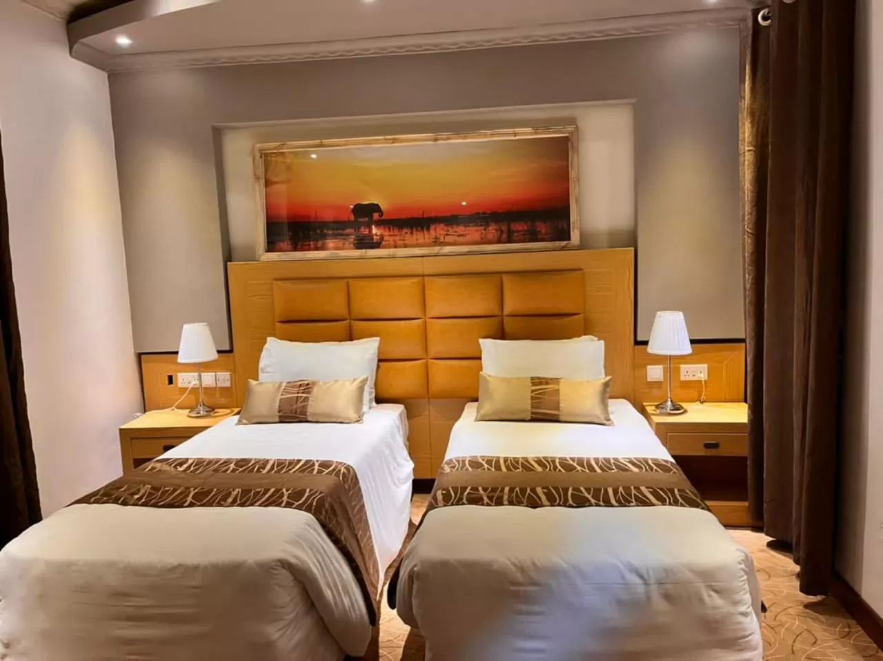 Photo of the whole room, Bed in Ndaru Luxury Suites