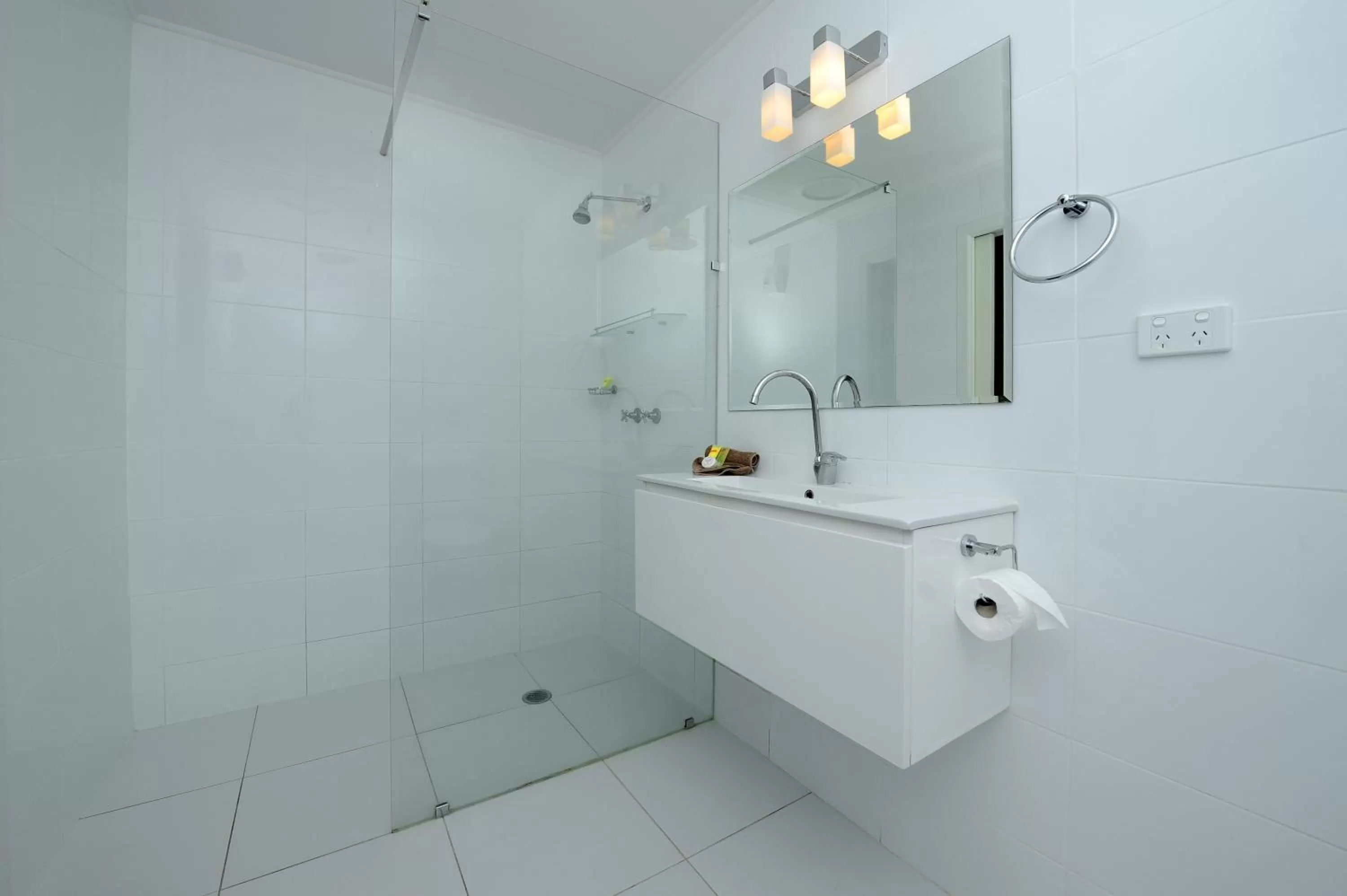 Shower in Erakor Island Resort & Spa