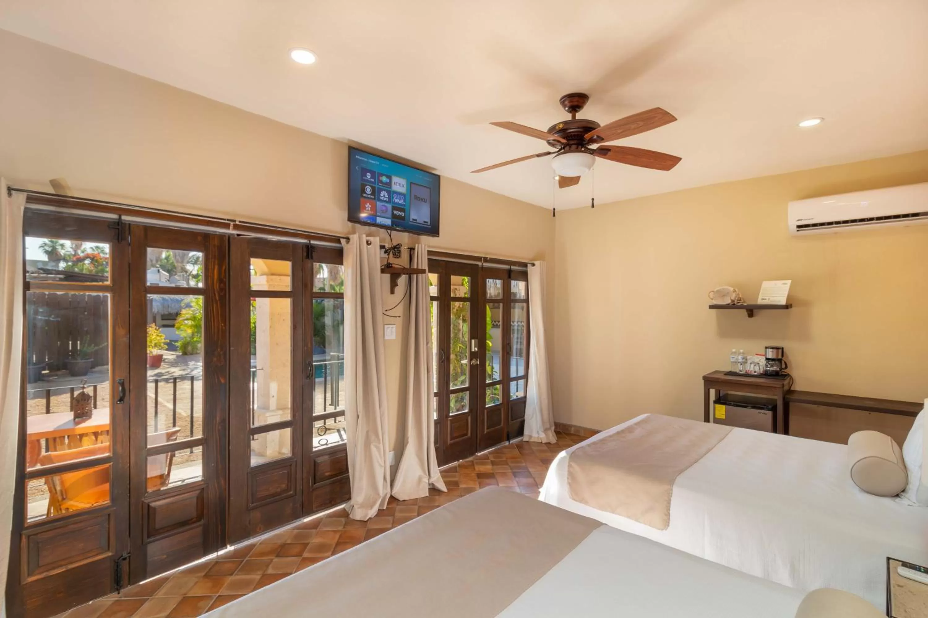 Photo of the whole room, Bed in Hotel 1697 Loreto