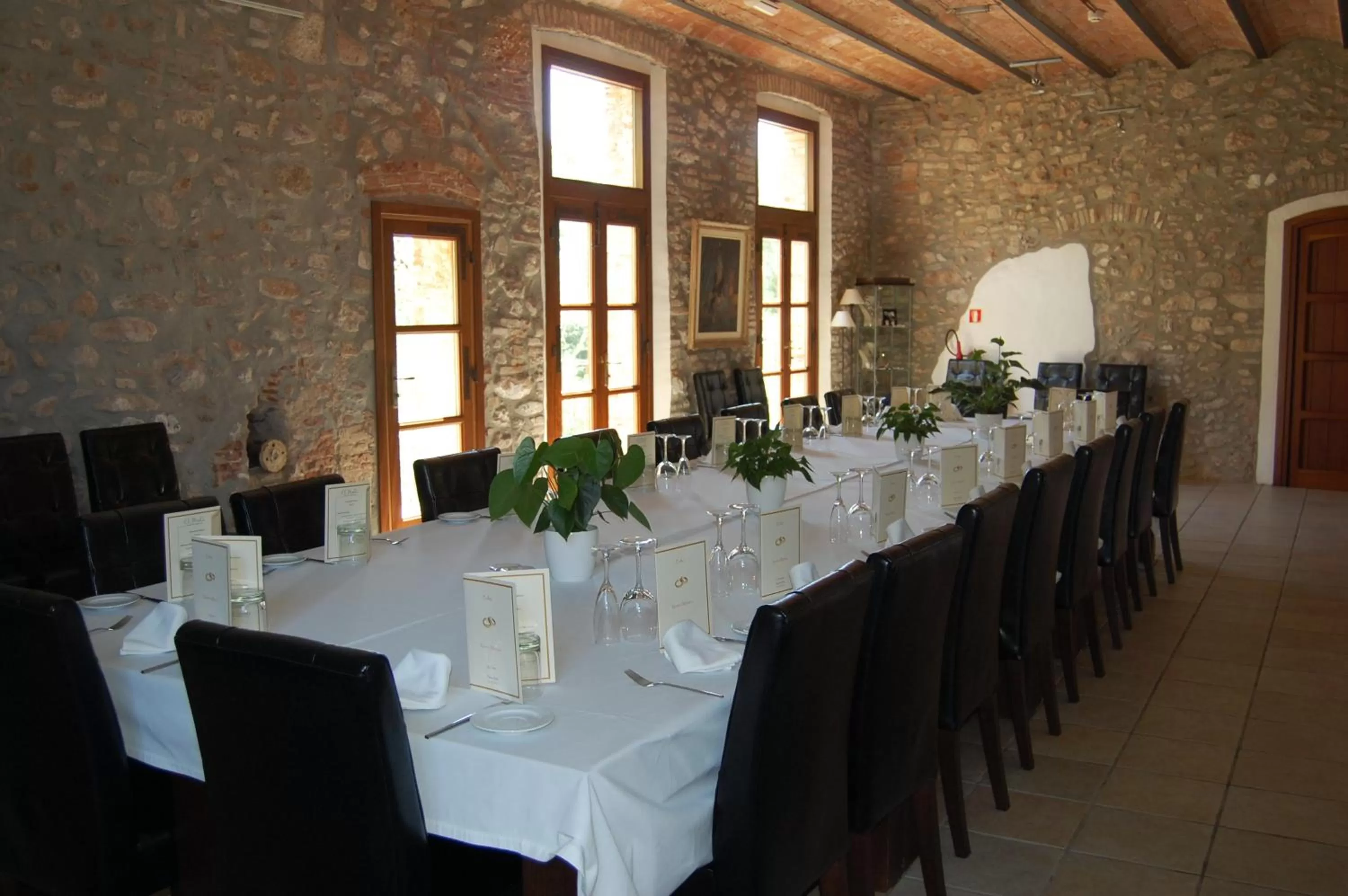 Restaurant/places to eat in Hotel Moli De La Torre