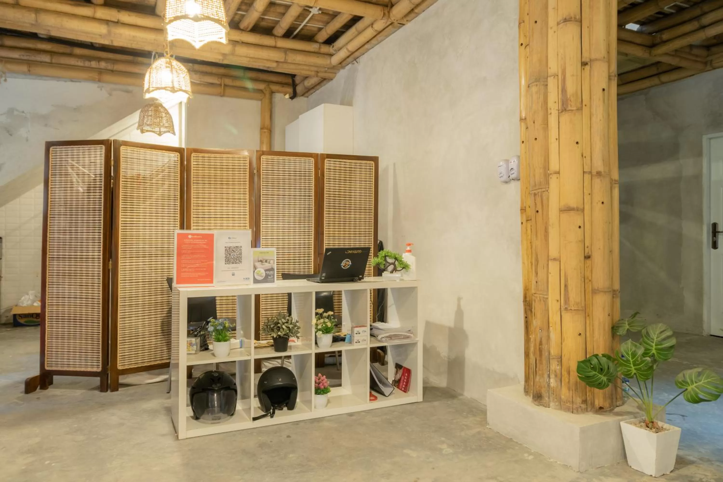 Urbanview Ta-ke Residence Blok M