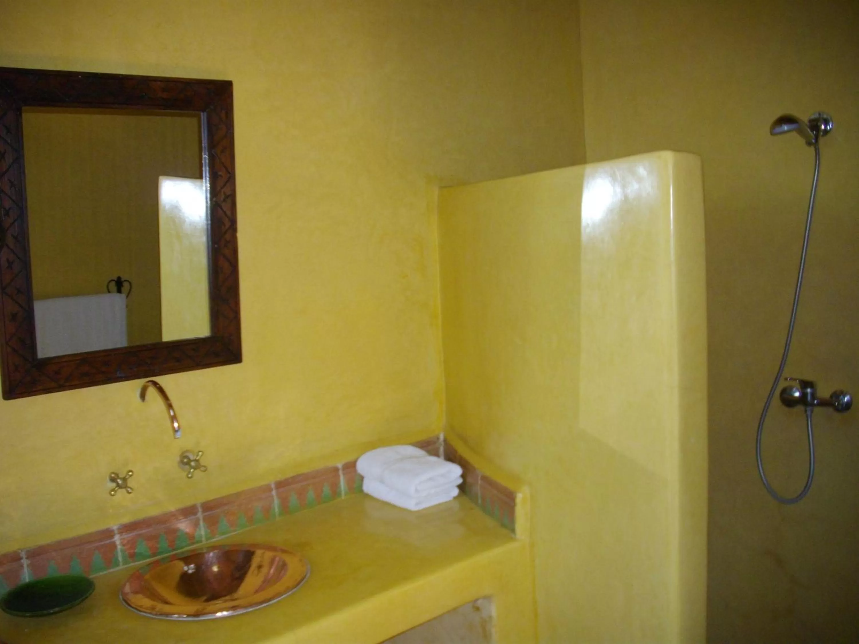 Bathroom in Kasbah Zitoune