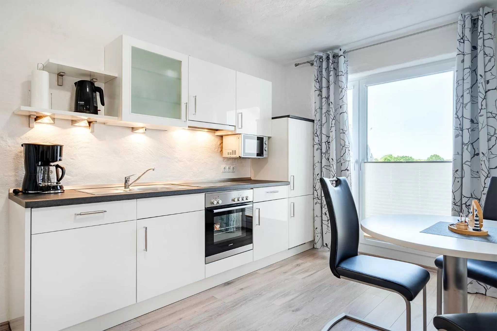 Coffee/tea facilities, Kitchen/Kitchenette in Villa Moorstern