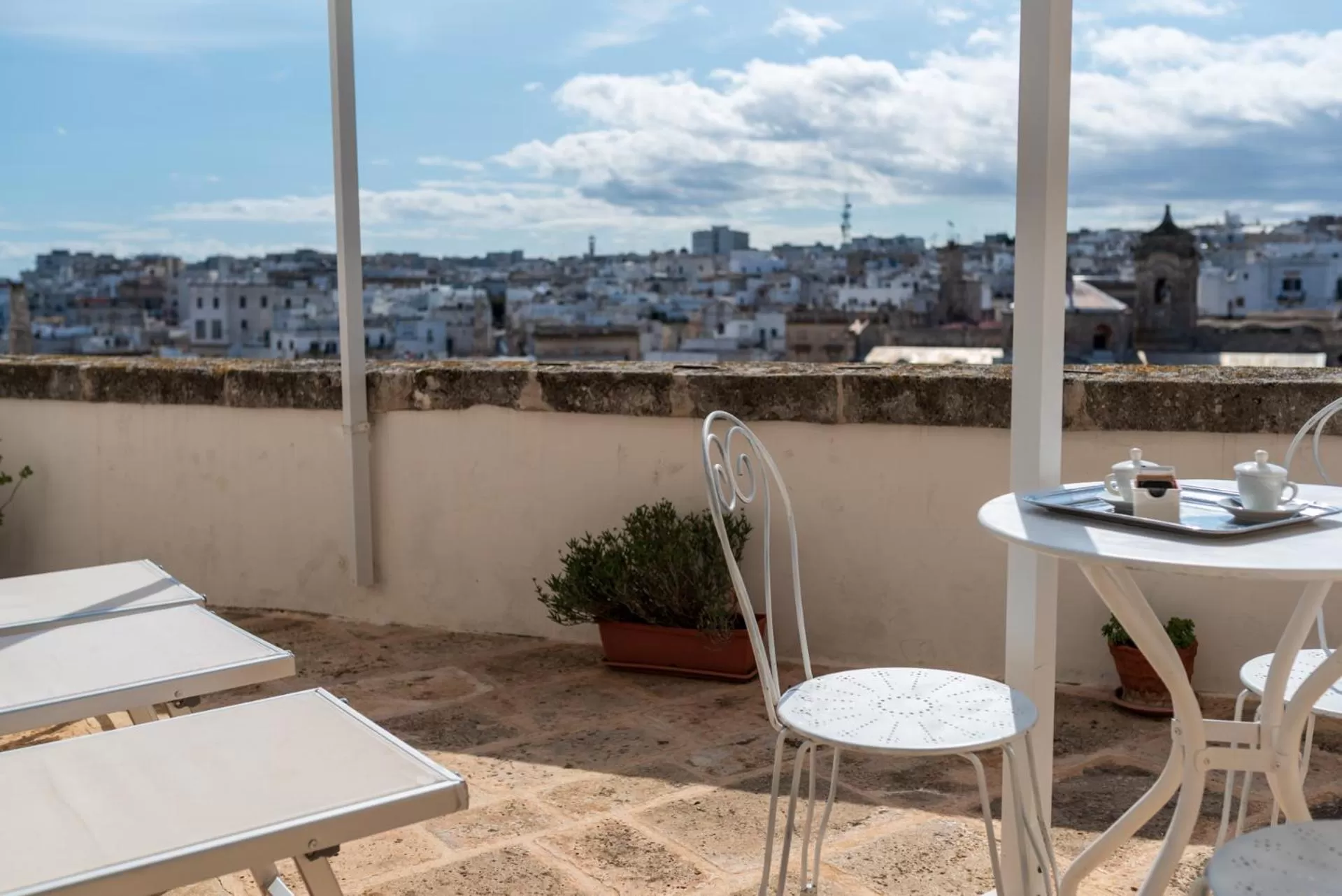 Property building in Hotel La Terra