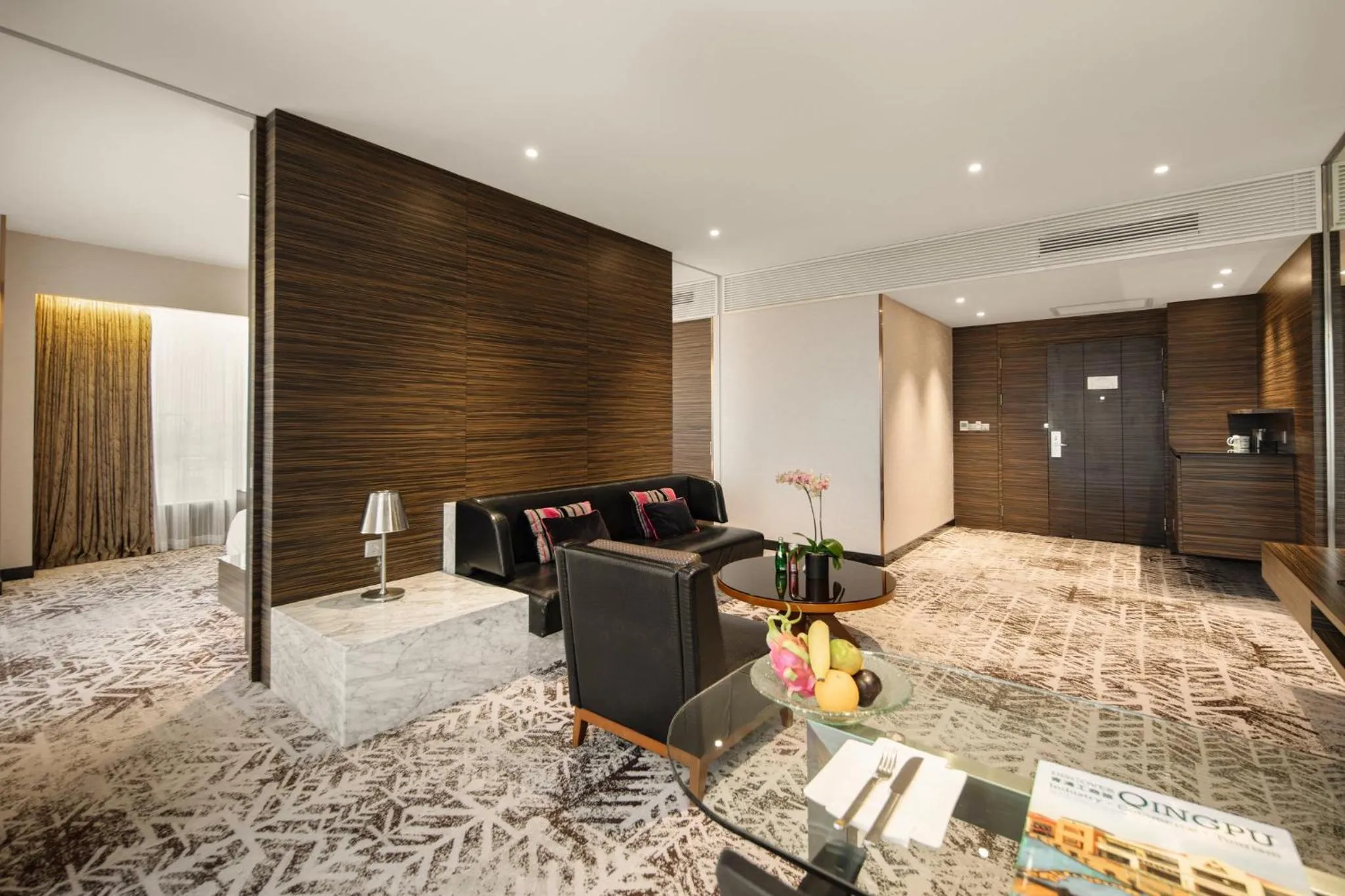 Photo of the whole room in Holiday Inn Shanghai Hongqiao West by IHG