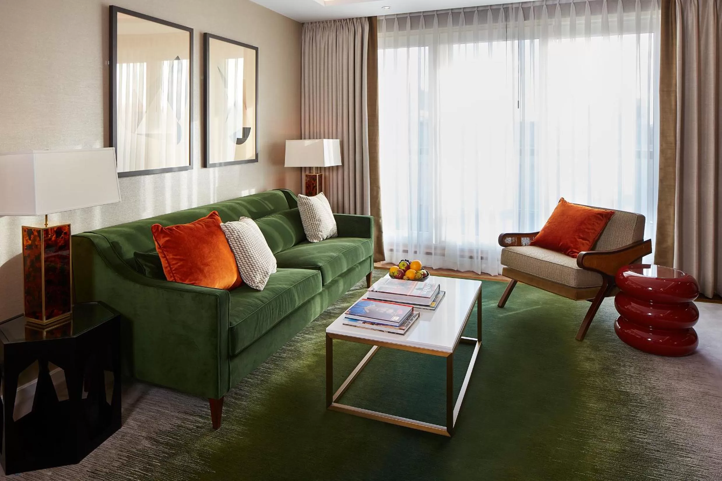 Living room in Cheval Gloucester Park at Kensington