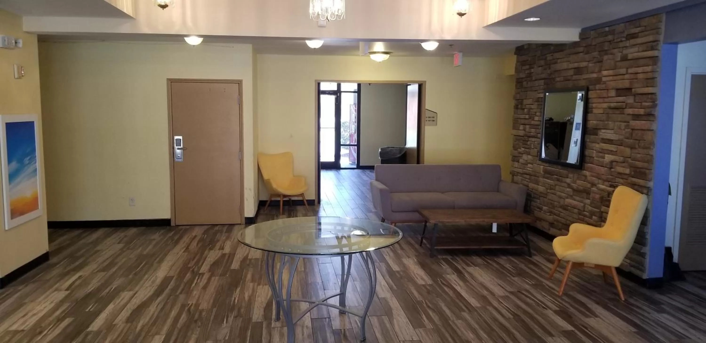 Lobby or reception in Days Inn by Wyndham Macon I-75 North