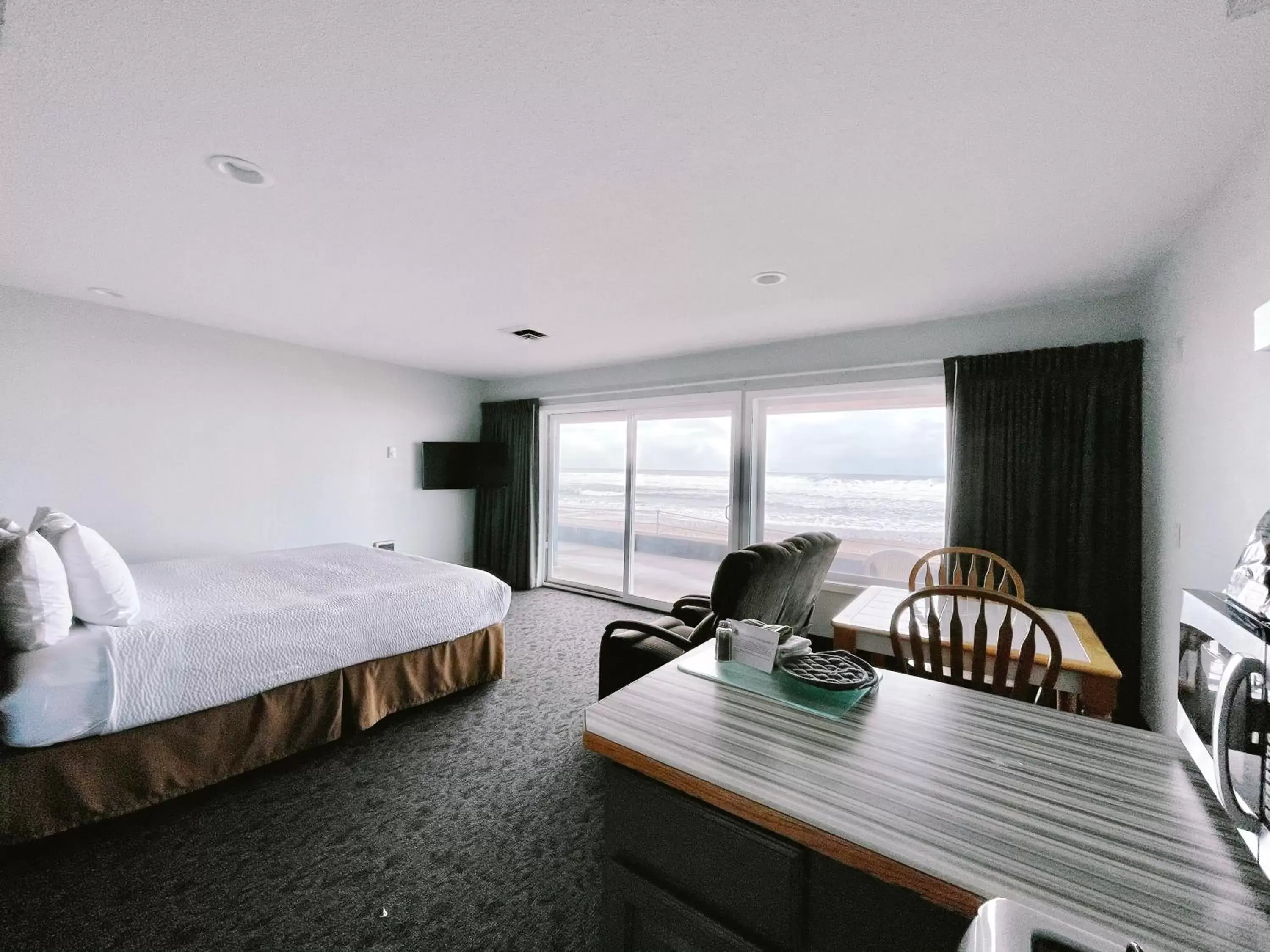 King Room - First Floor in The Sandcastle Beachfront Hotel King Room - First Floor in The Sandcastle Beachfront Hotel