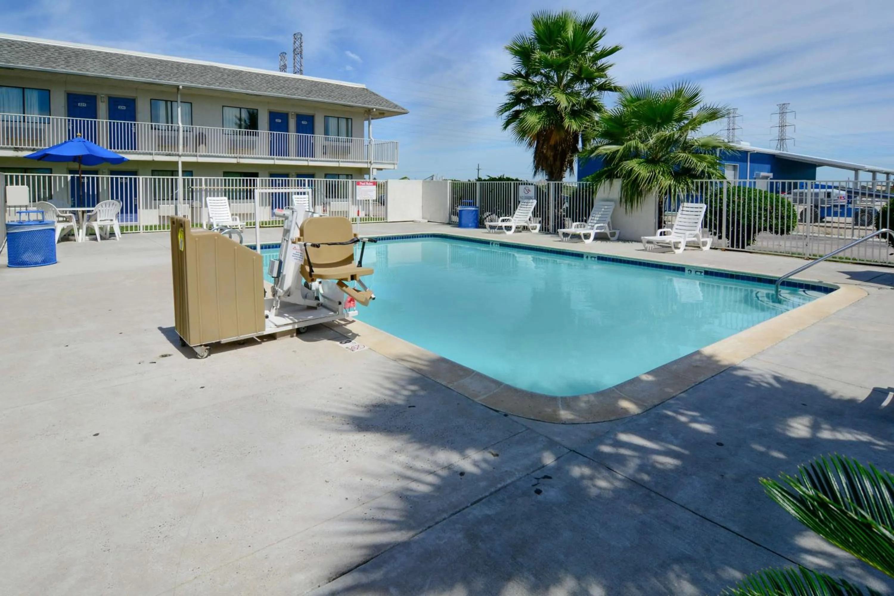 Property building in Motel 6-Galveston, TX
