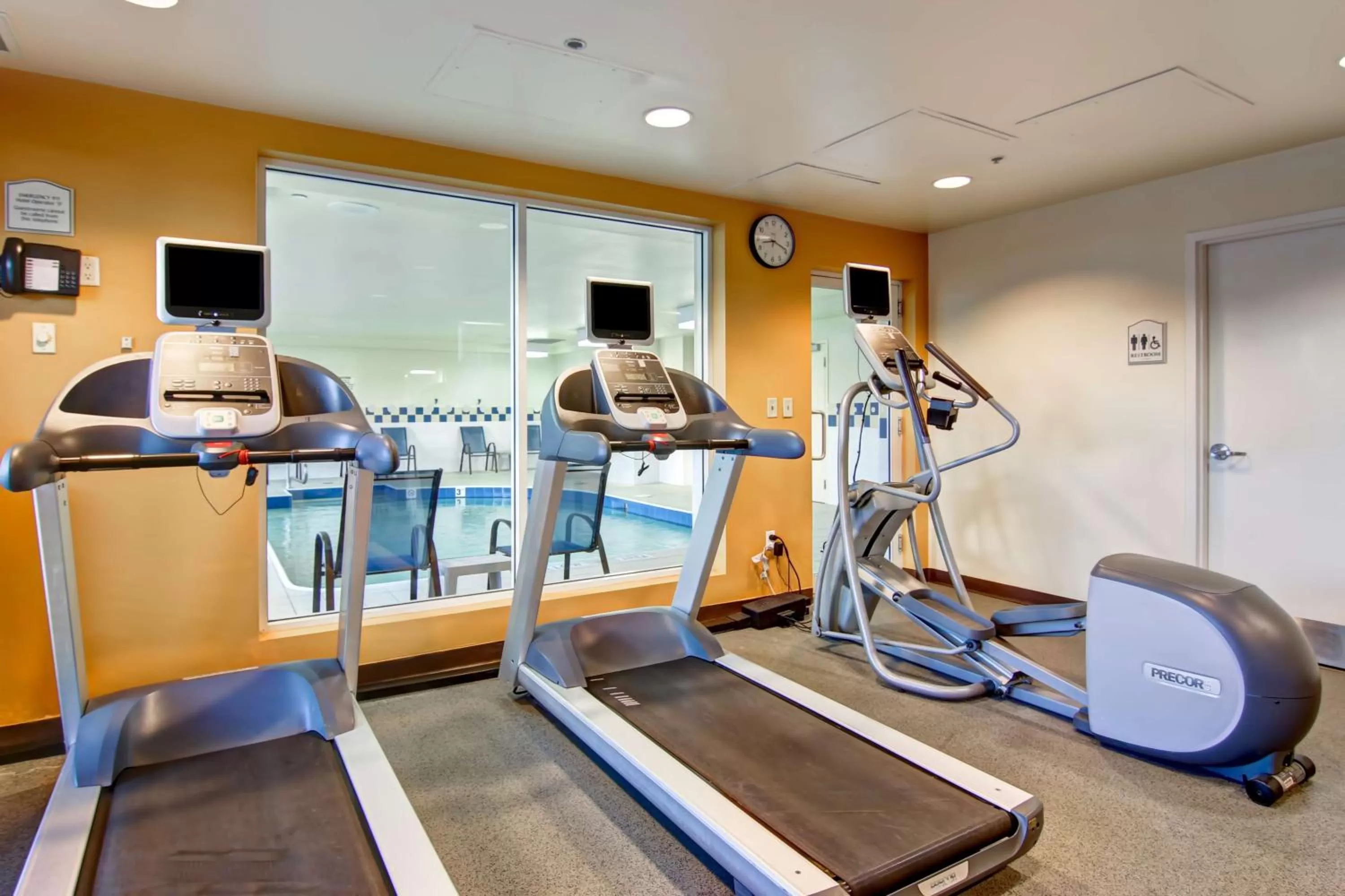 Fitness centre/facilities in Hilton Garden Inn Toronto/Mississauga