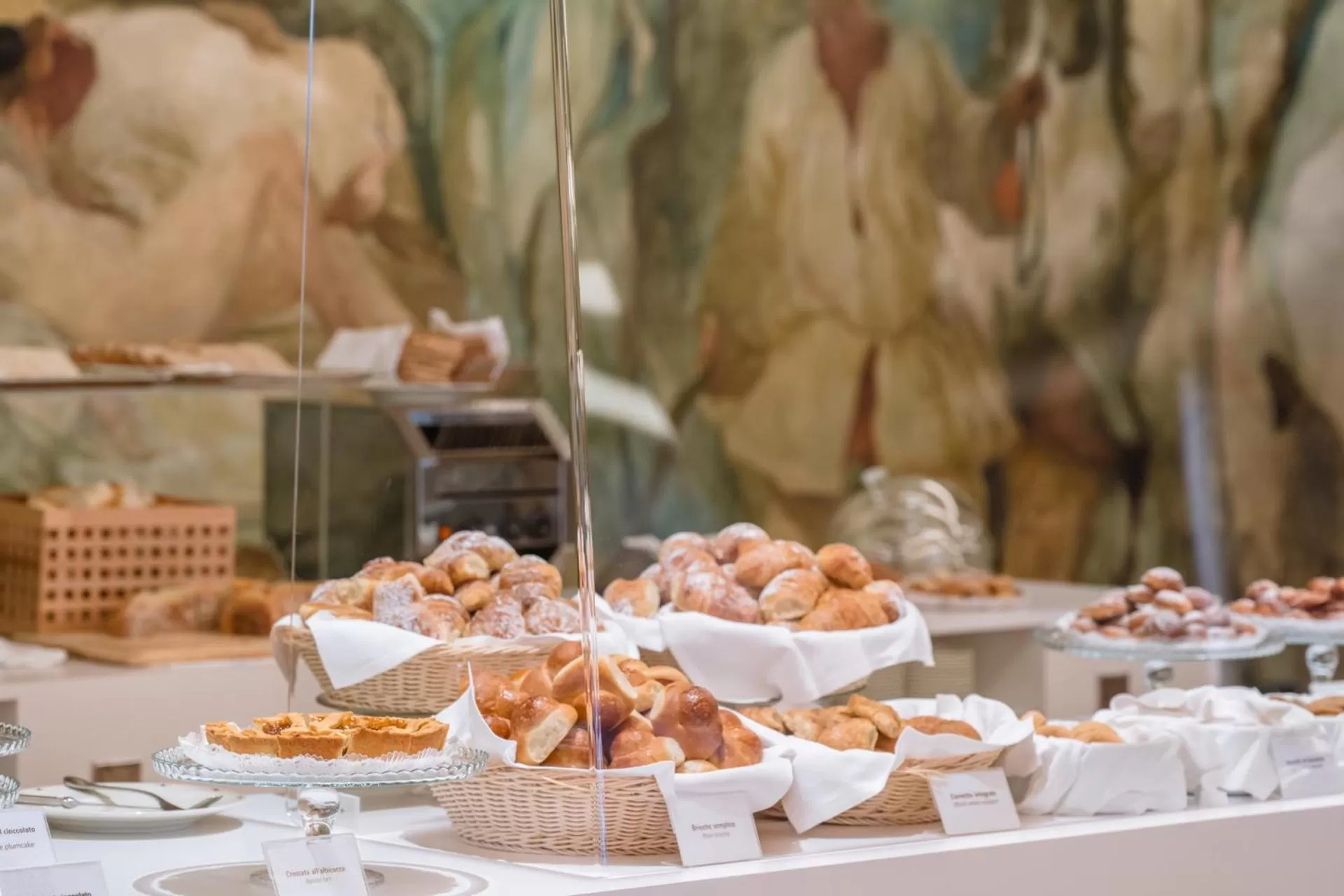 Breakfast in Hotel Royal Continental