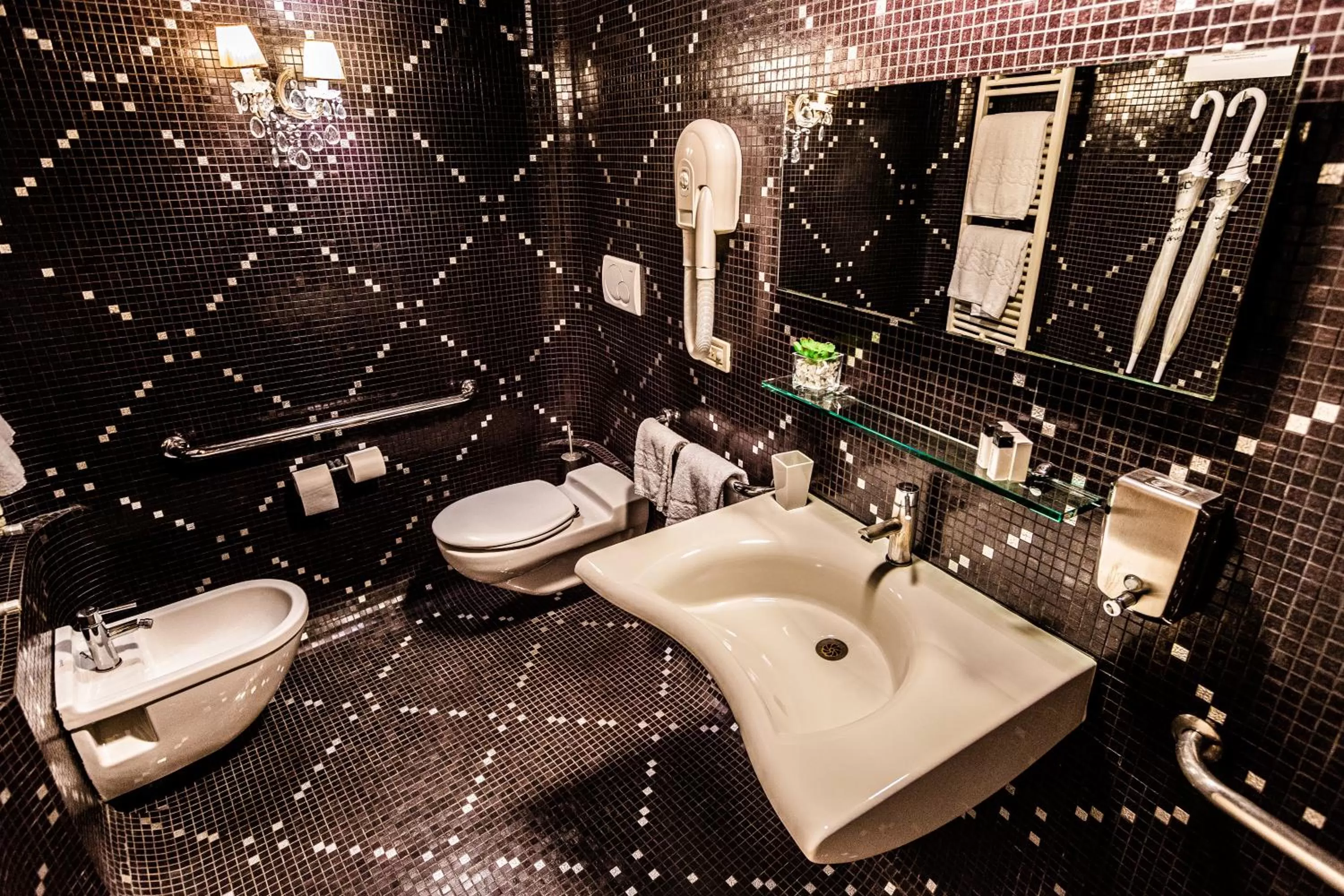 Bathroom in Avogaria 5 Rooms