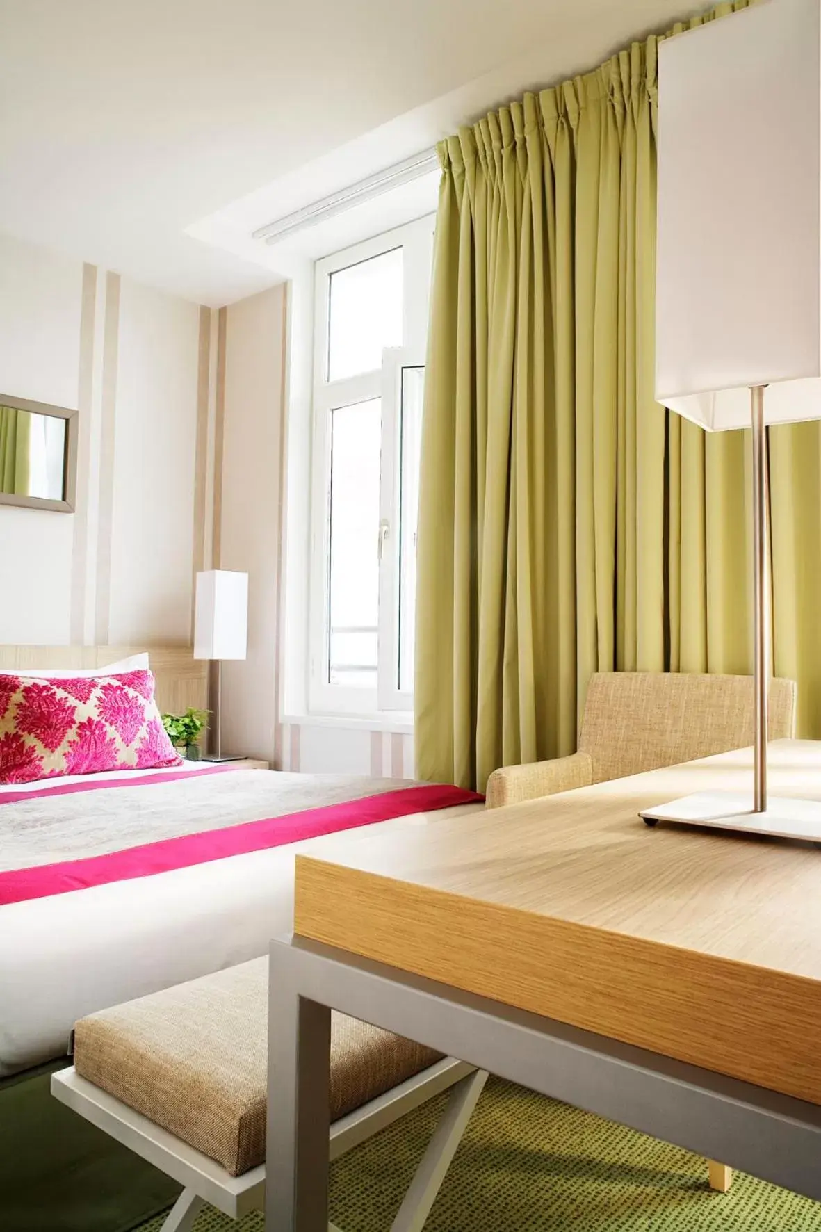 Standard Double or Twin Room in Le Marceau Bastille Standard Double or Twin Room in Le Marceau Bastille