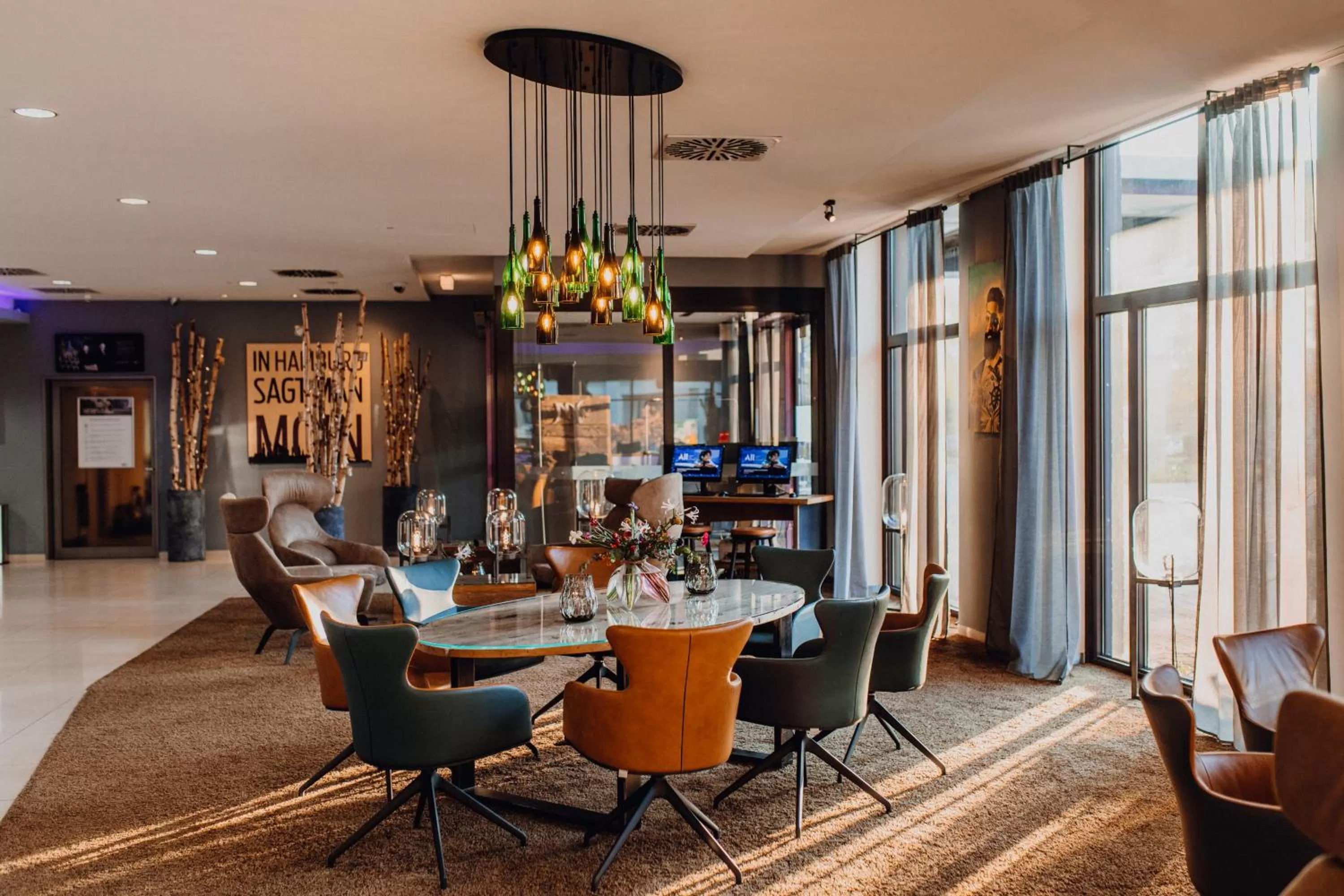 Lobby or reception in Mercure Hotel Hamburg City